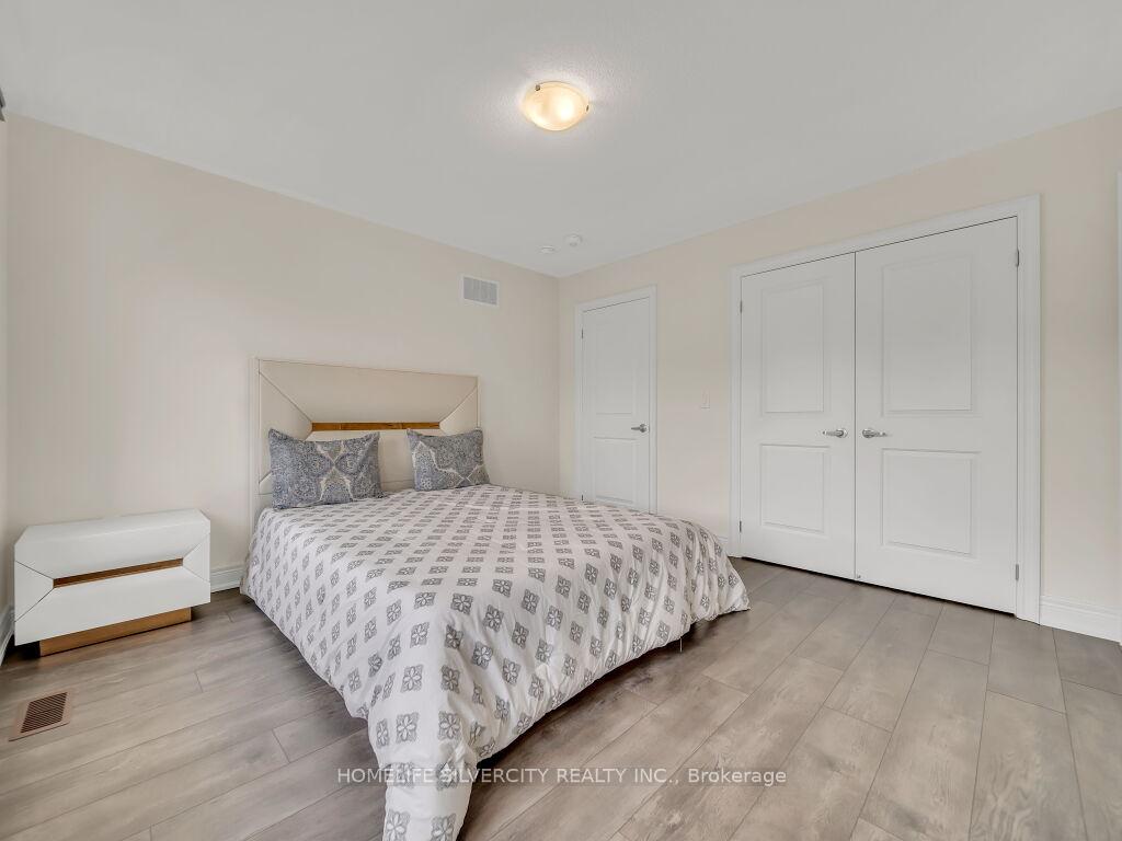 Photo 32 of 15 Puffin Crescent, Brampton, Sandringham-Wellington North — HOMEH