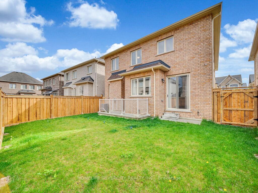 Photo 38 of 15 Puffin Crescent, Brampton, Sandringham-Wellington North — HOMEH