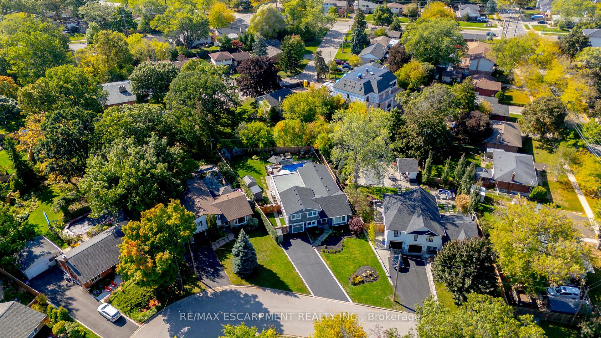Photo 1 of 296 Kent Crescent, Burlington, Appleby — HOMEH