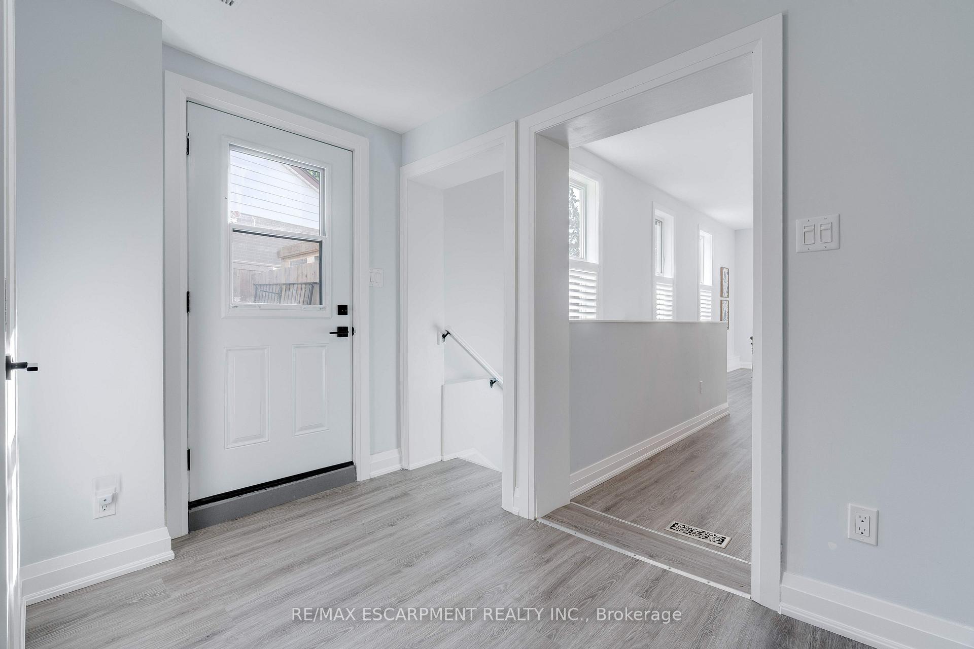 Photo 28 of 296 Kent Crescent, Burlington, Appleby — HOMEH