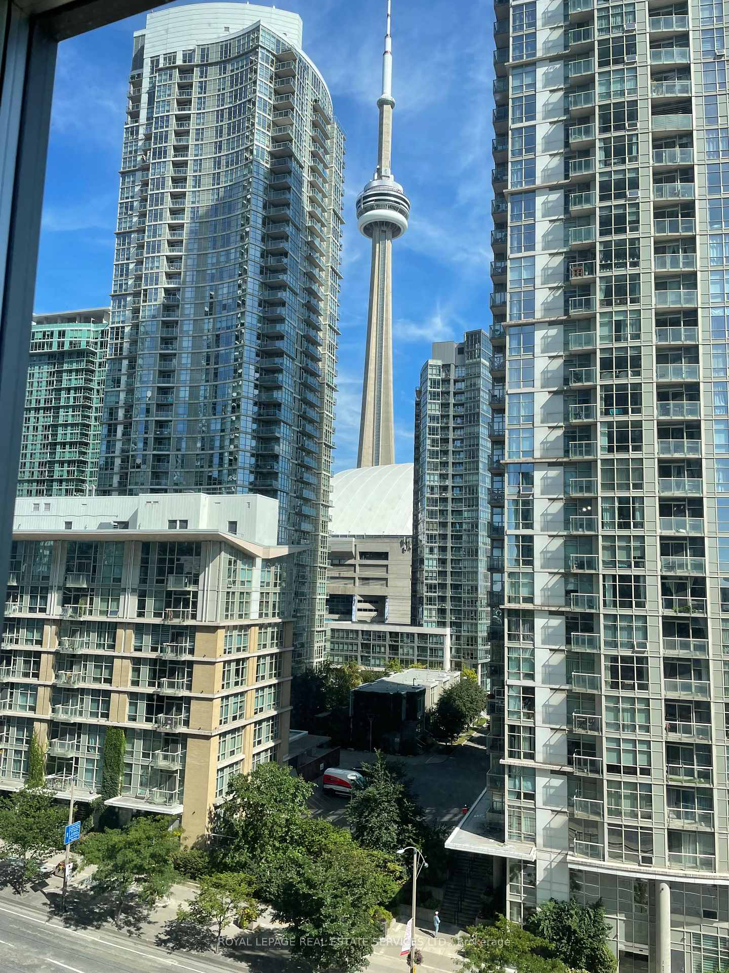 Photo of Unit 907, 11 Brunel Court