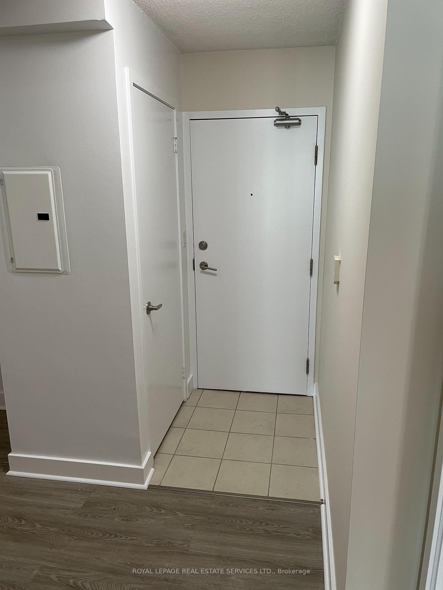 Photo 4 of Unit 907, 11 Brunel Court, Toronto, Waterfront Communities — HOMEH