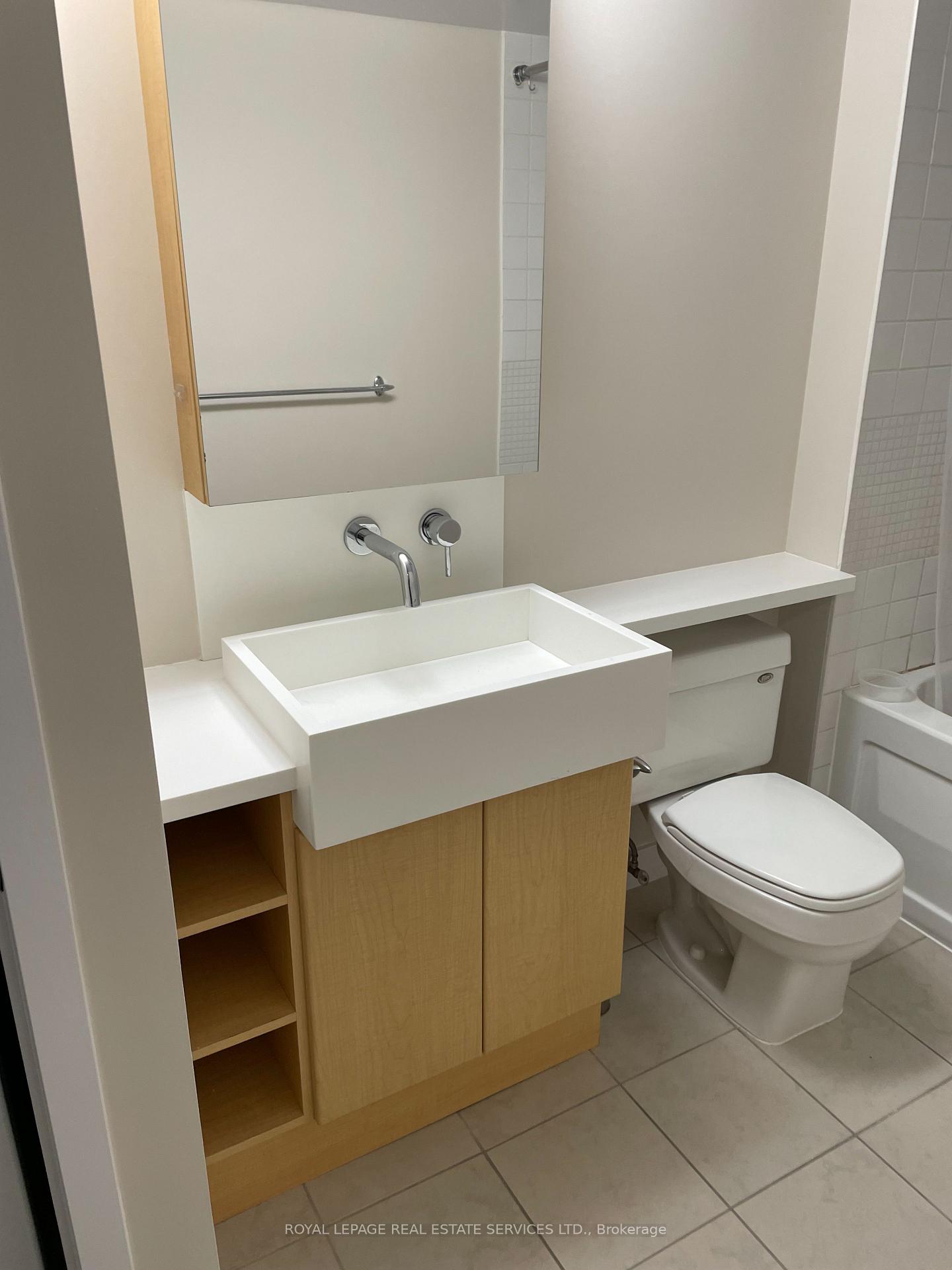 Photo 14 of Unit 907, 11 Brunel Court, Toronto, Waterfront Communities — HOMEH