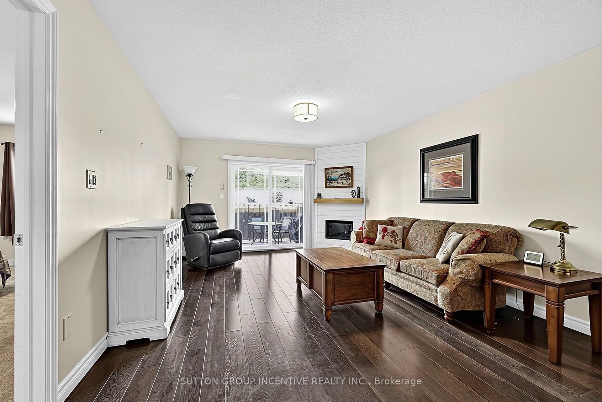Photo 9 of 95 Lucy Lane, Orillia — HOMEH