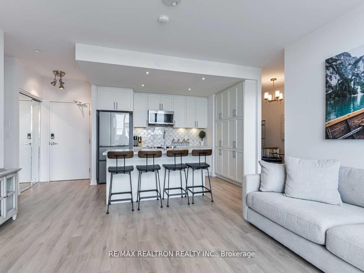Photo 14 of Unit 413, 375 Sea Ray Avenue, Innisfil, Rural Innisfil — HOMEH