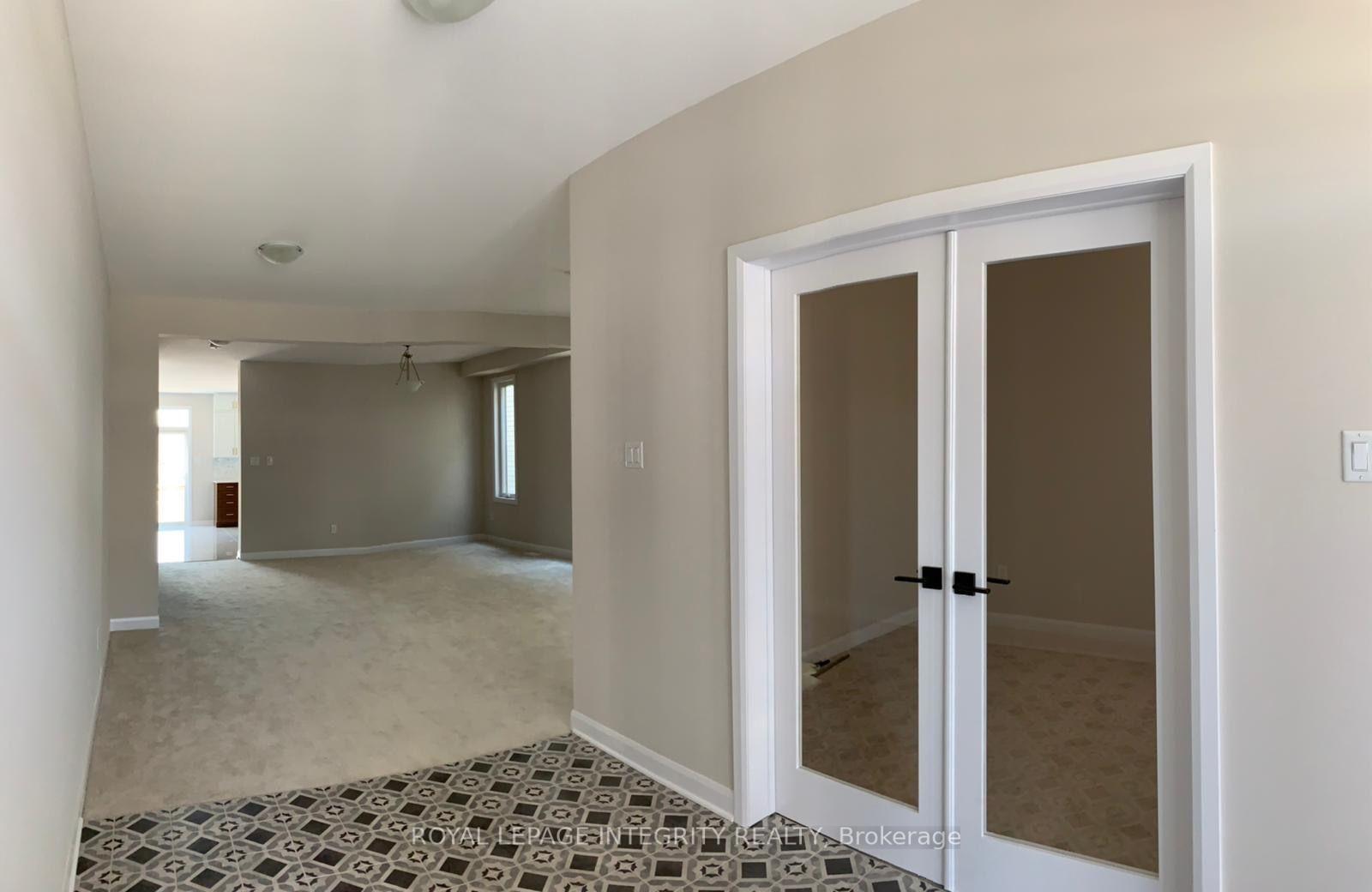 Photo 2 of 160 Aquarium Avenue, Ottawa, Avalon West — HOMEH