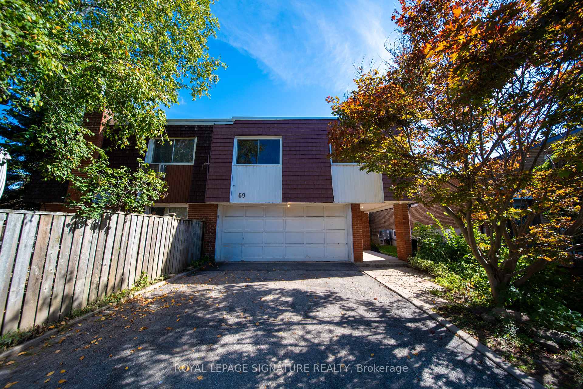 Photo 3 of 69 Silas Hill Drive, North York, Don Valley Village — HOMEH