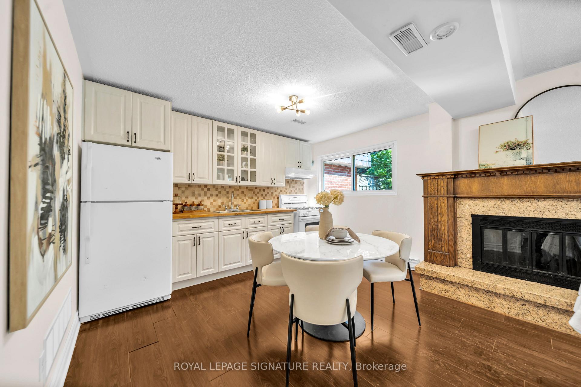 Photo 8 of 69 Silas Hill Drive, North York, Don Valley Village — HOMEH