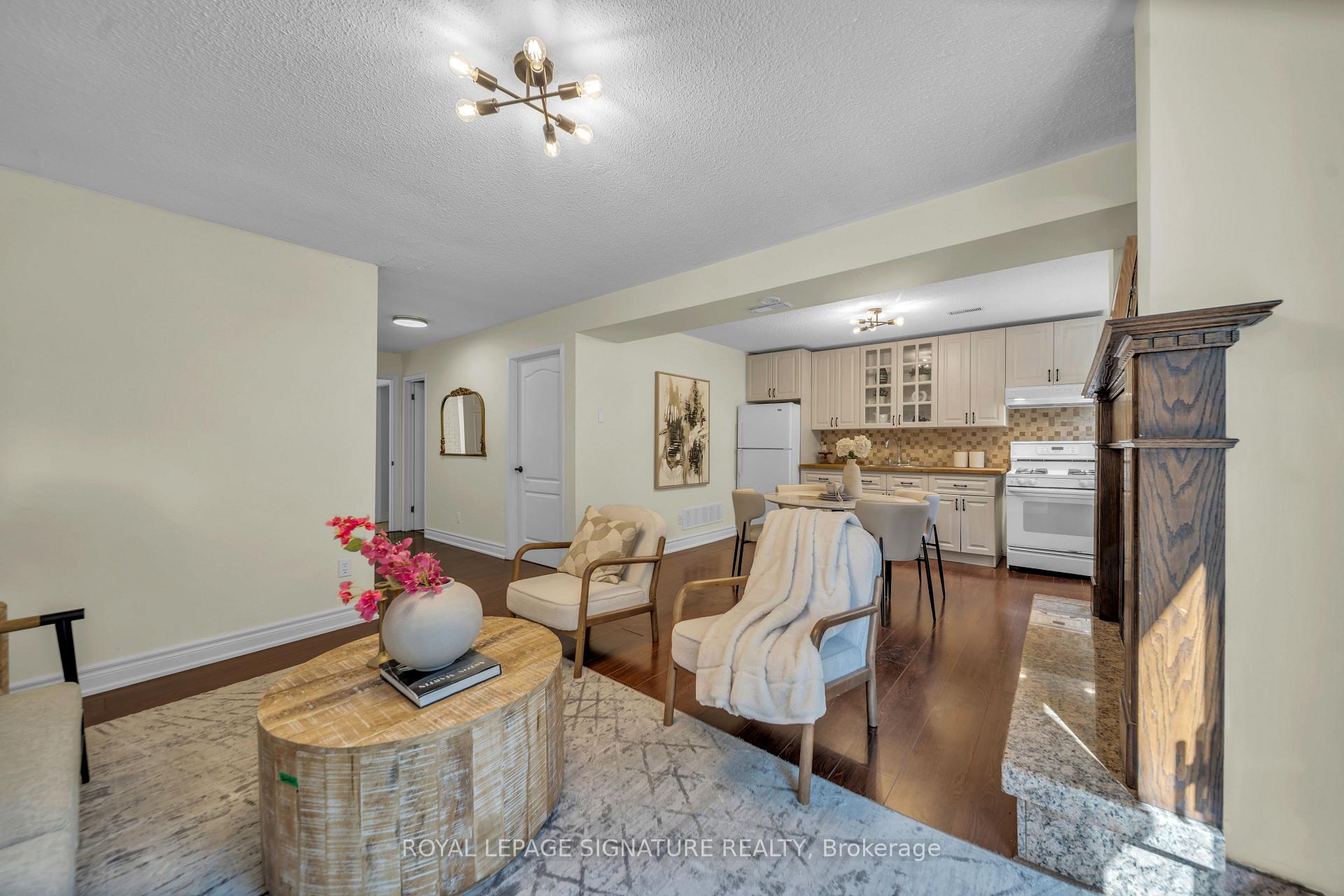 Photo 10 of 69 Silas Hill Drive, North York, Don Valley Village — HOMEH