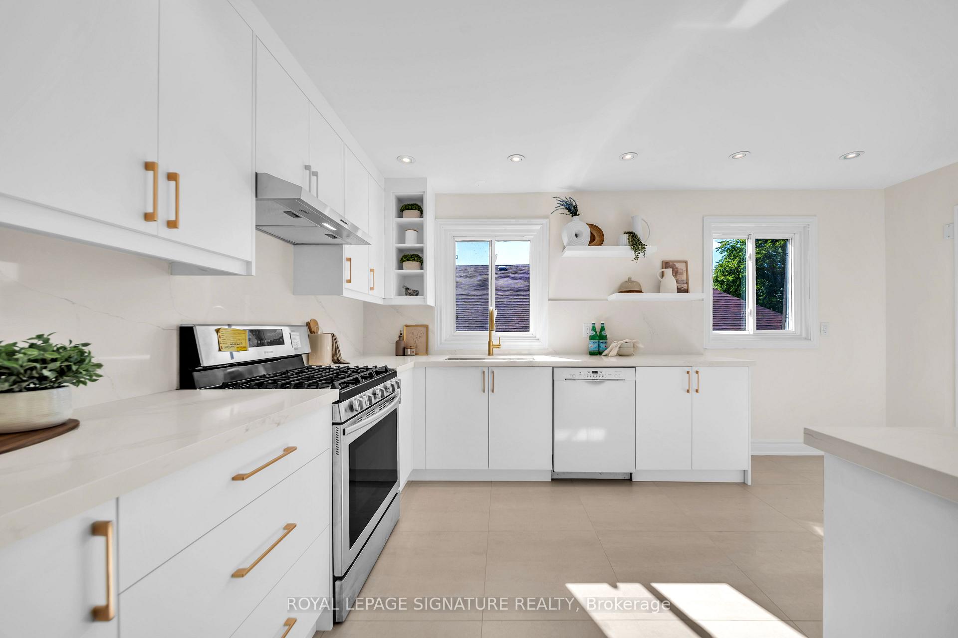 Photo 16 of 69 Silas Hill Drive, North York, Don Valley Village — HOMEH