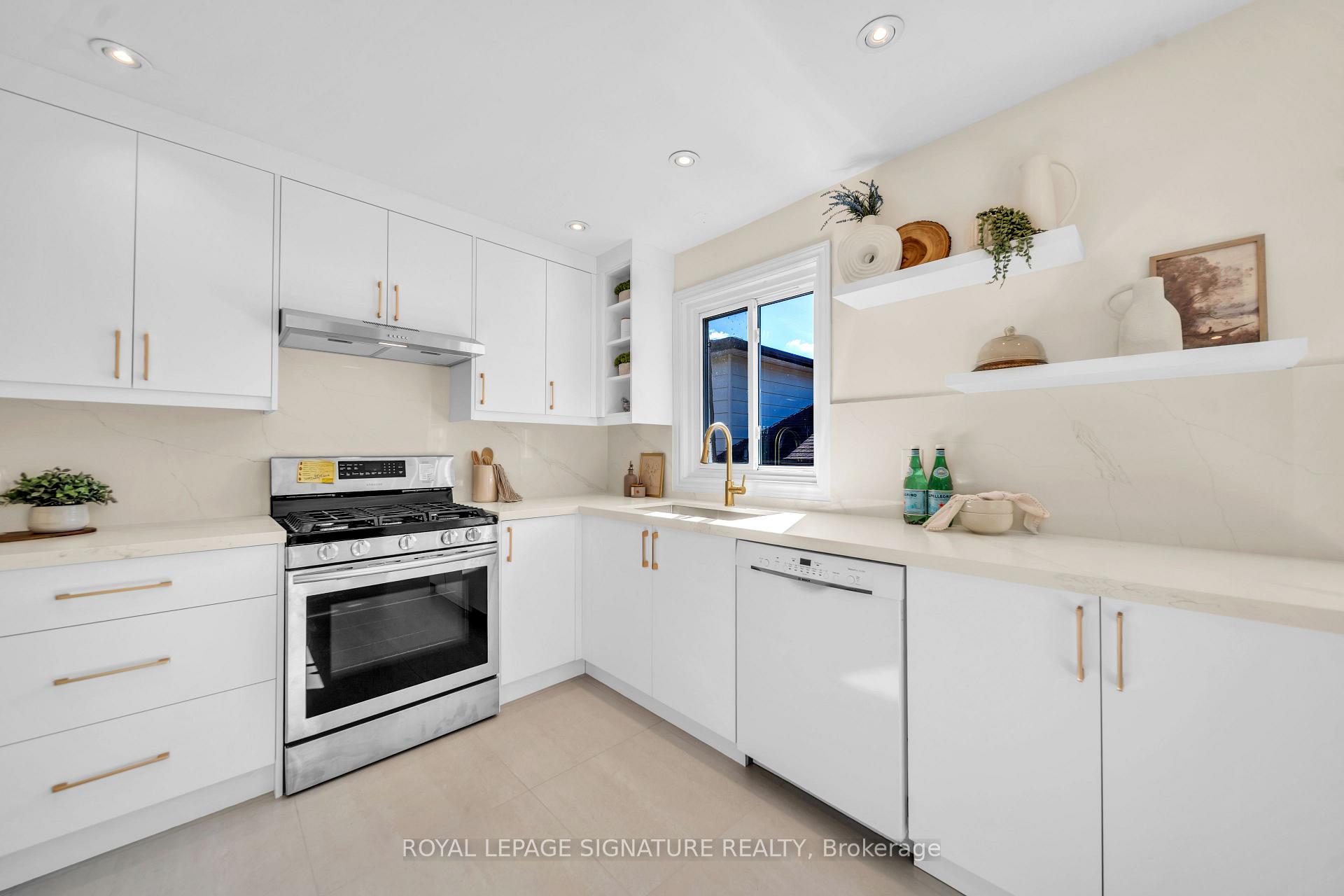 Photo 17 of 69 Silas Hill Drive, North York, Don Valley Village — HOMEH