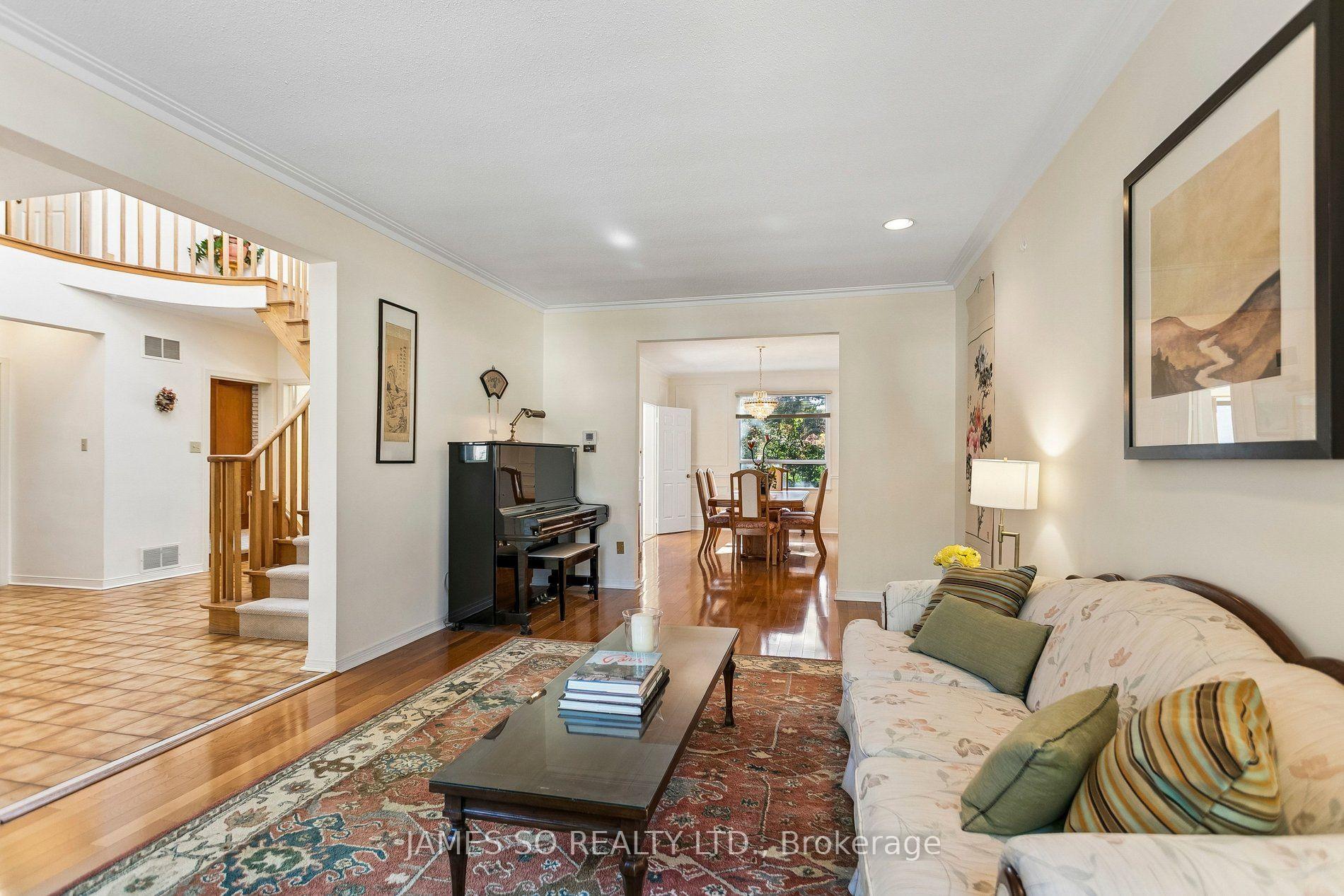 Photo 3 of 56 Ambrose Road, North York, Bayview Village — HOMEH