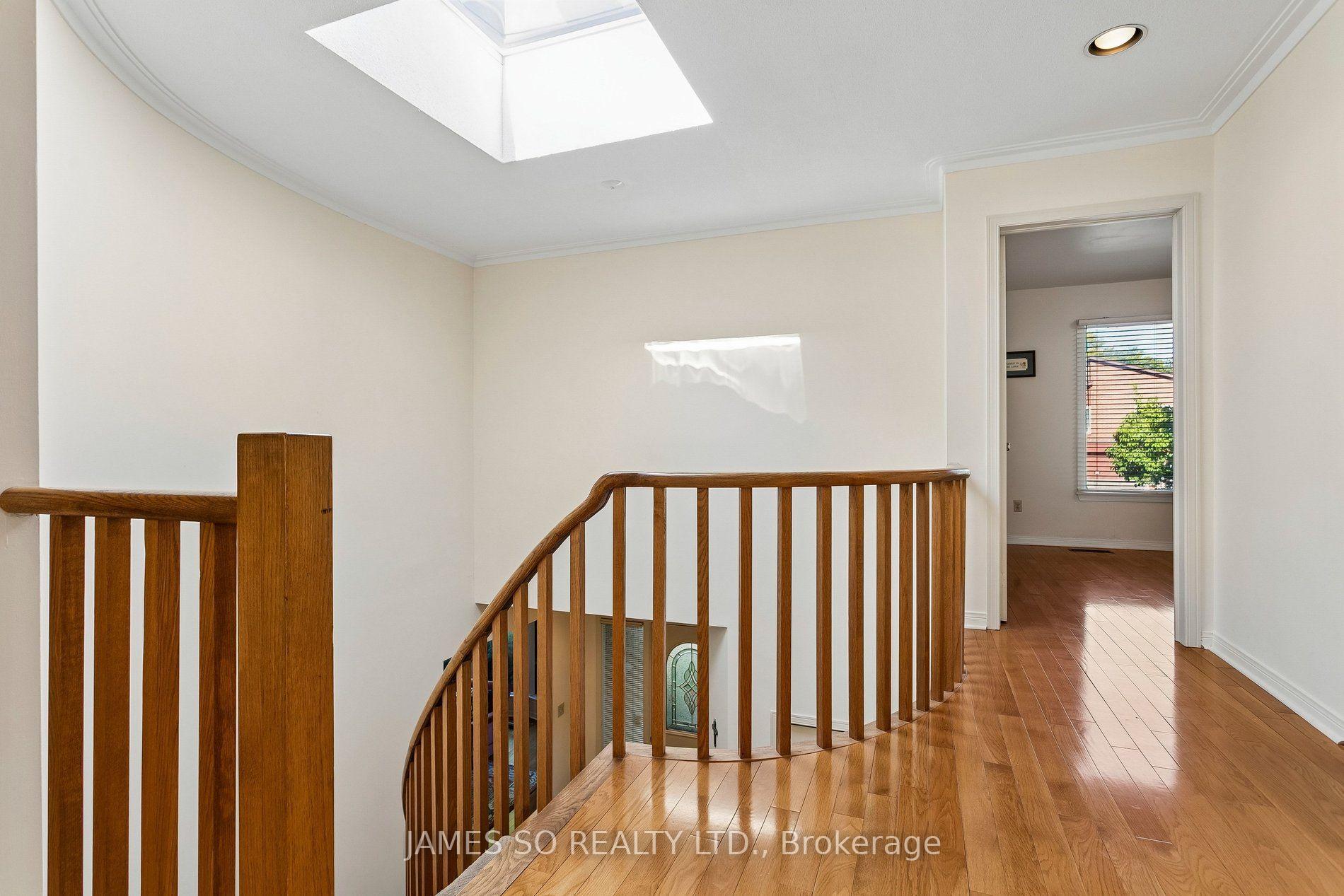 Photo 13 of 56 Ambrose Road, North York, Bayview Village — HOMEH