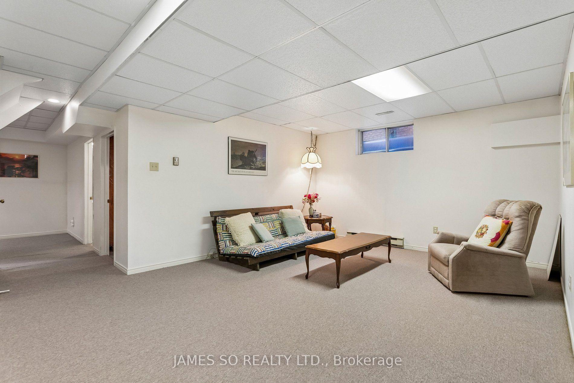Photo 21 of 56 Ambrose Road, North York, Bayview Village — HOMEH