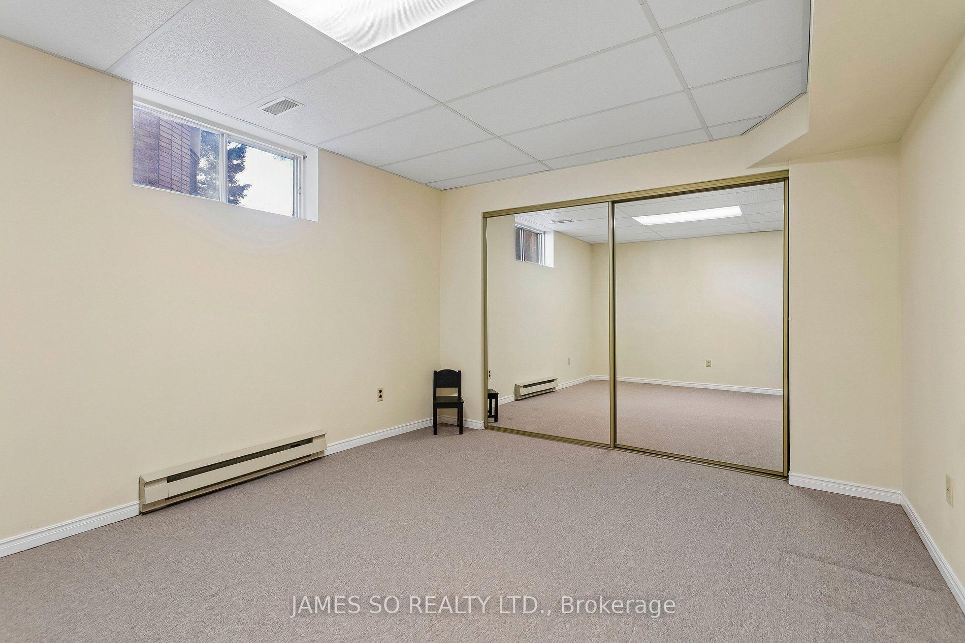 Photo 23 of 56 Ambrose Road, North York, Bayview Village — HOMEH