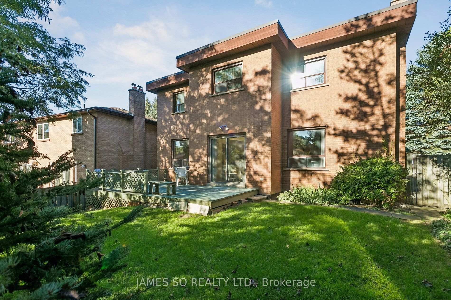Photo 25 of 56 Ambrose Road, North York, Bayview Village — HOMEH