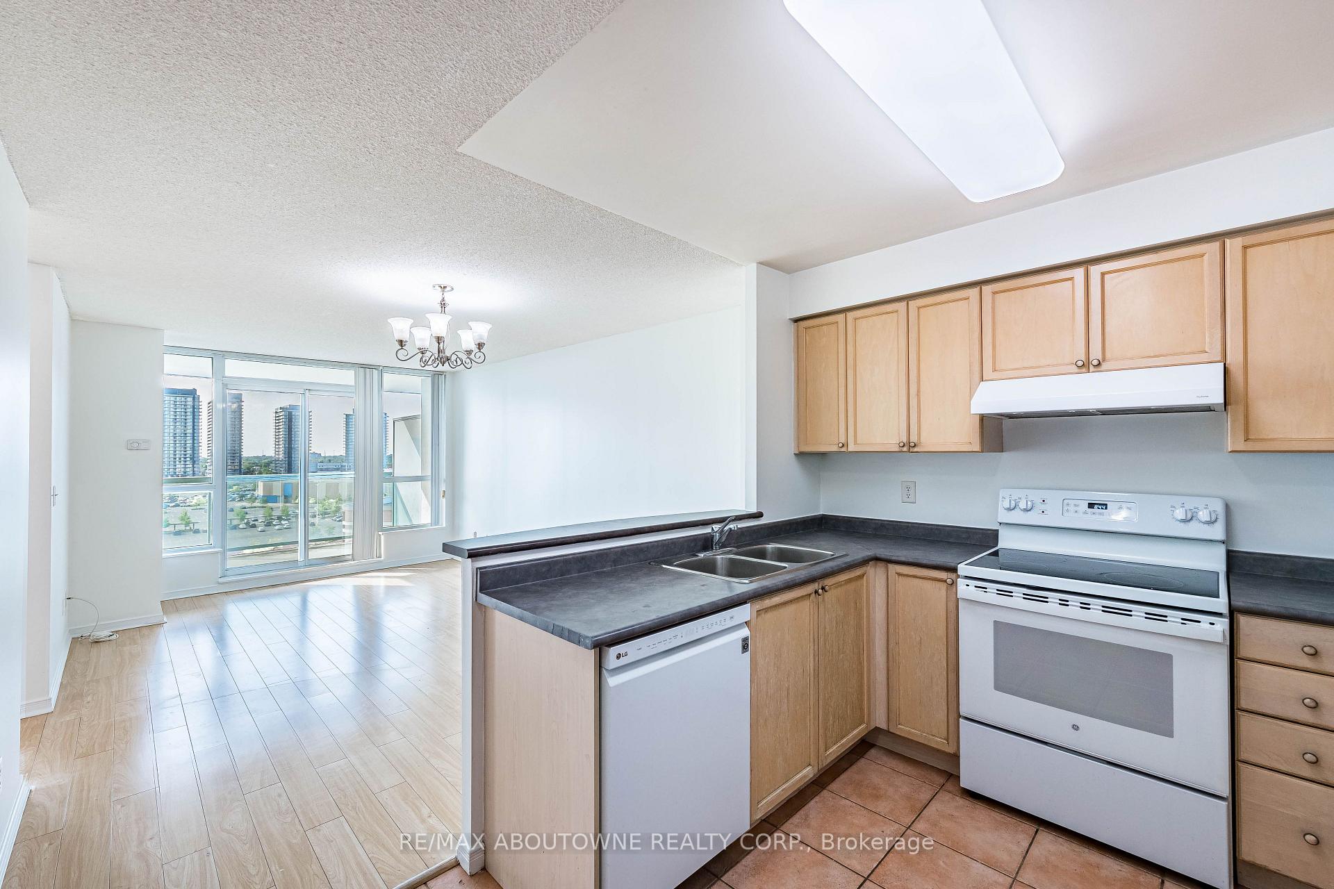 Photo 13 of Unit 1102, 2585 Erin Centre Boulevard, Mississauga, Central Erin Mills — HOMEH