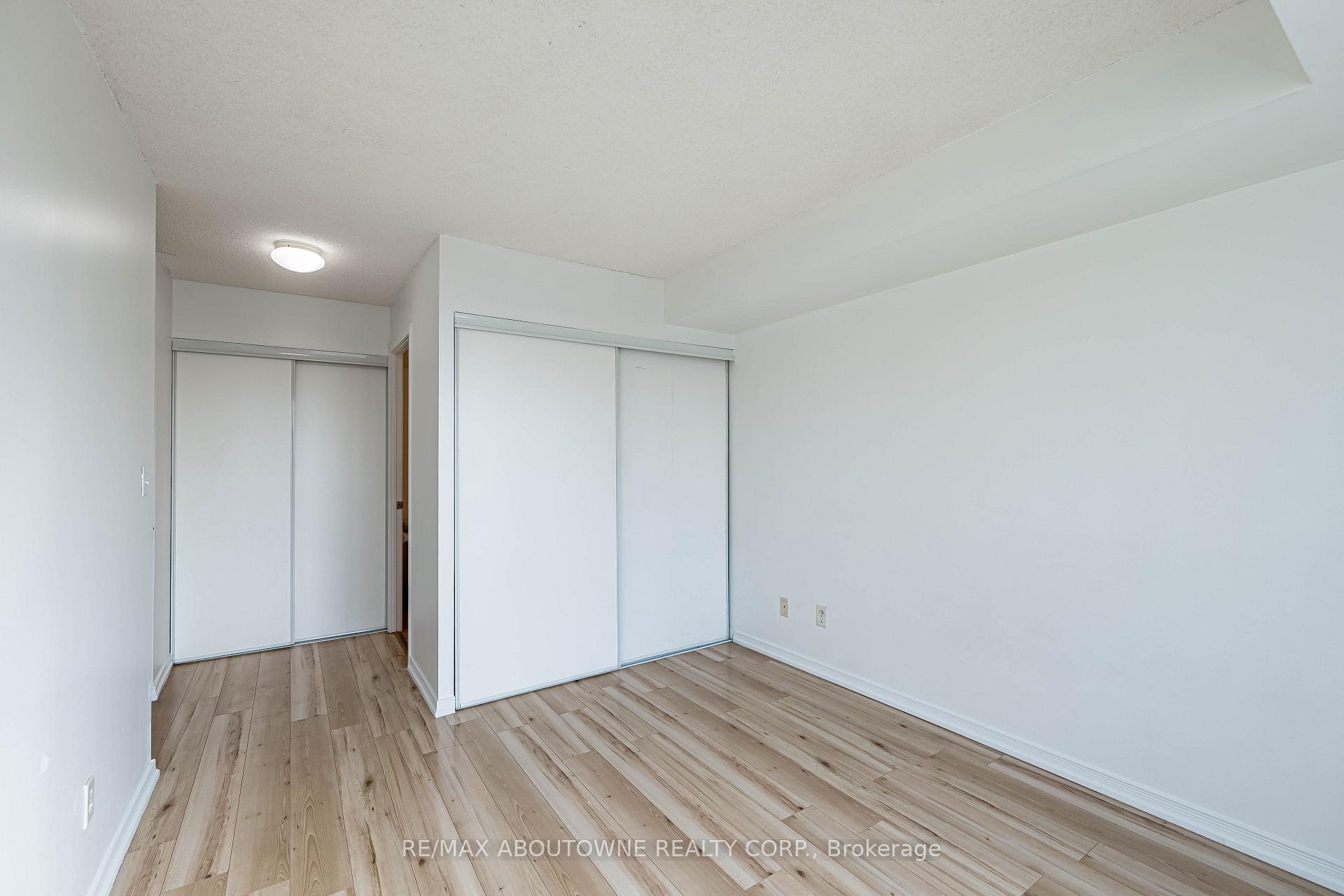 Photo 19 of Unit 1102, 2585 Erin Centre Boulevard, Mississauga, Central Erin Mills — HOMEH