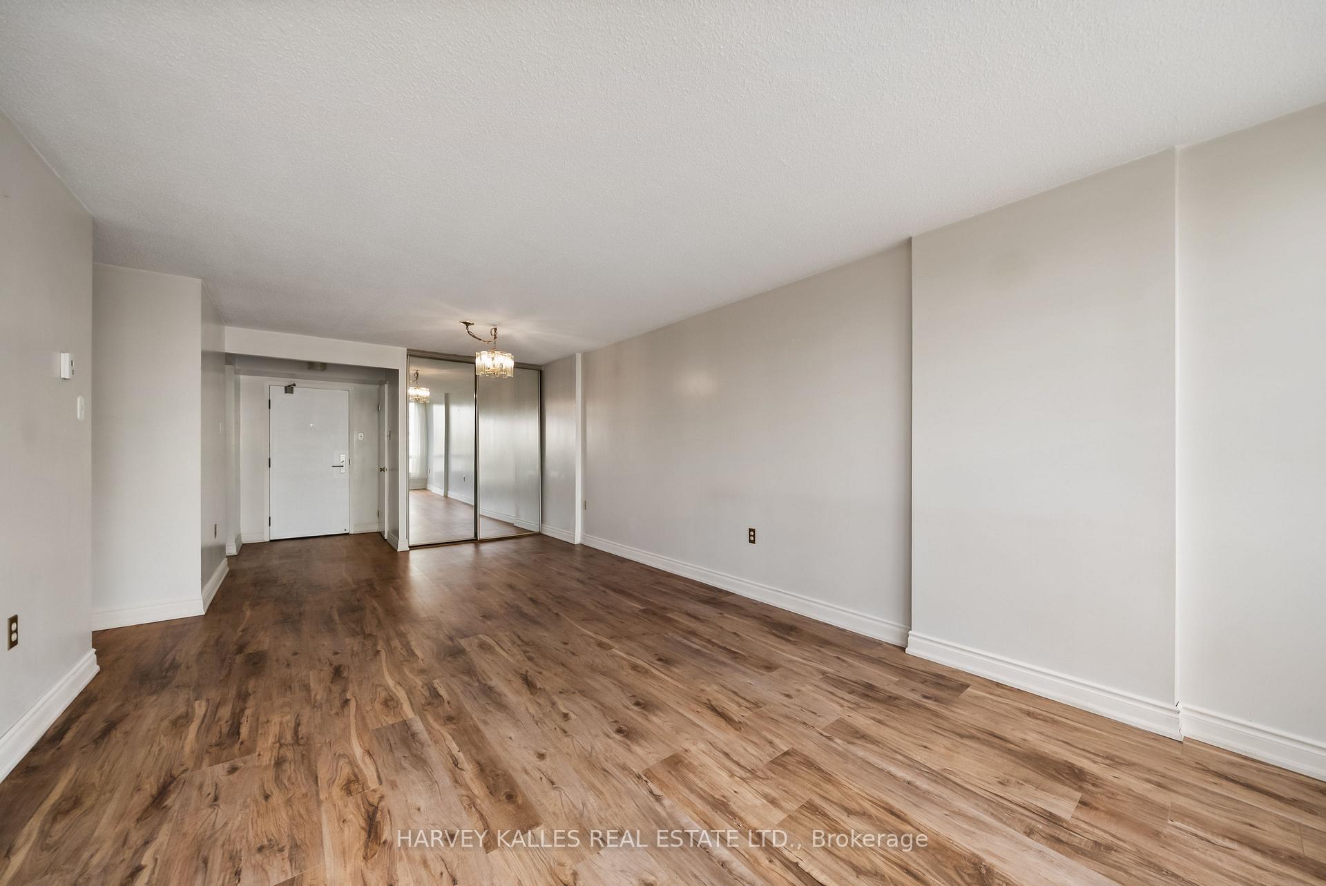 Photo 5 of Unit 505, 25 Fairview Road, Mississauga, Fairview — HOMEH