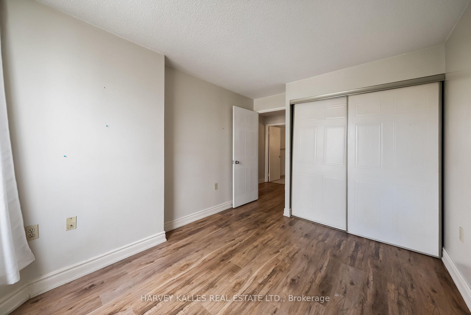 Photo 9 of Unit 505, 25 Fairview Road, Mississauga, Fairview — HOMEH