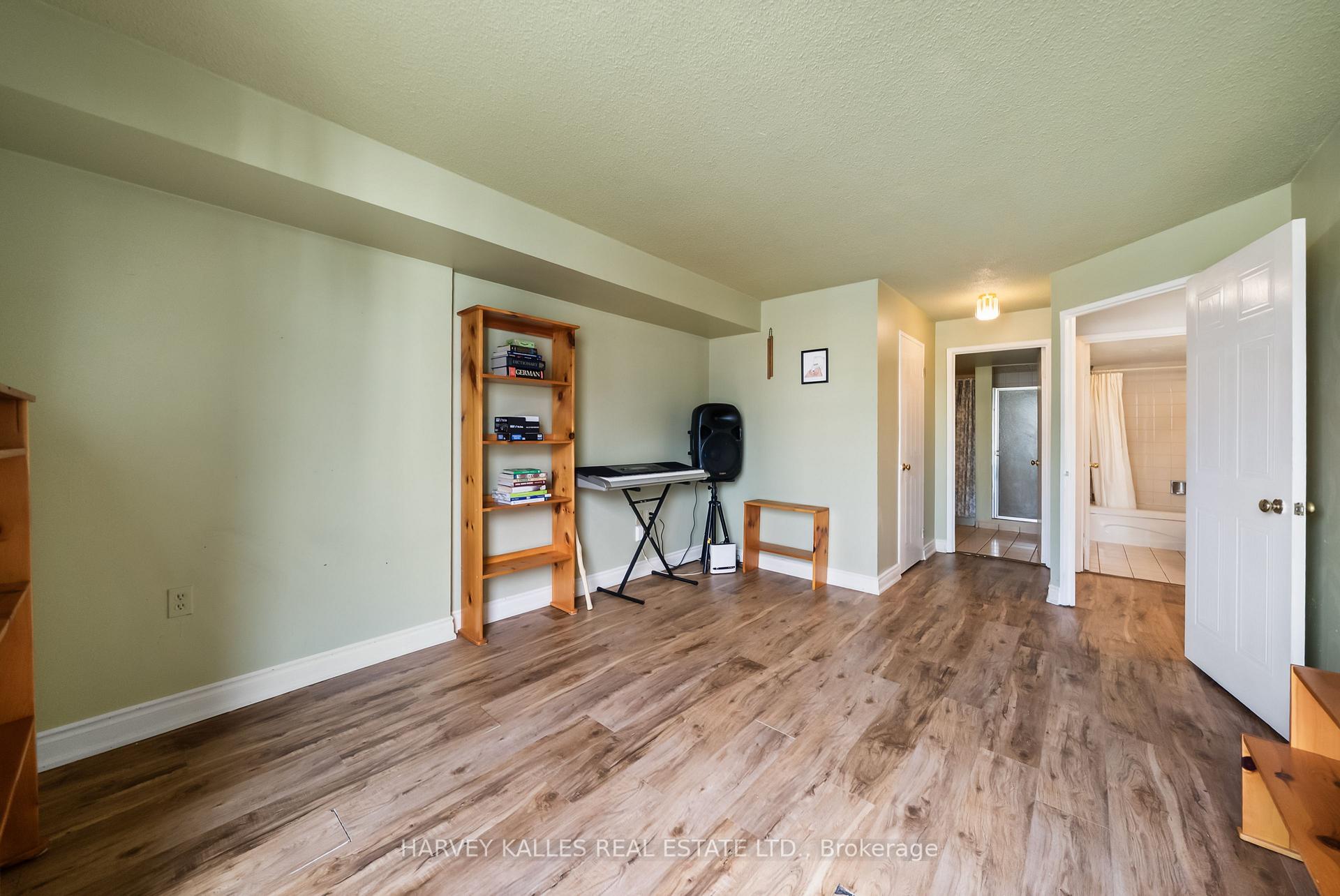 Photo 11 of Unit 505, 25 Fairview Road, Mississauga, Fairview — HOMEH