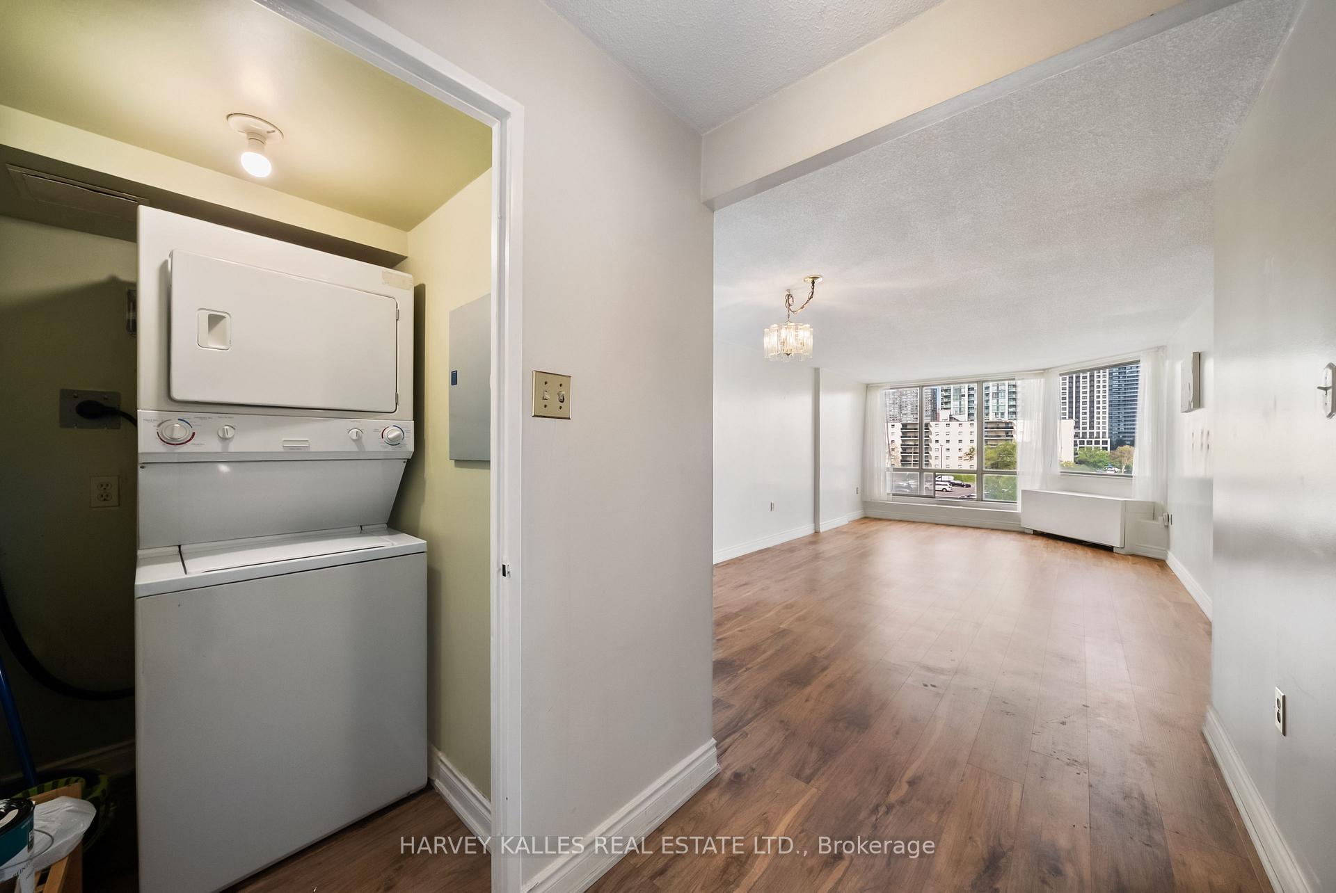 Photo 17 of Unit 505, 25 Fairview Road, Mississauga, Fairview — HOMEH