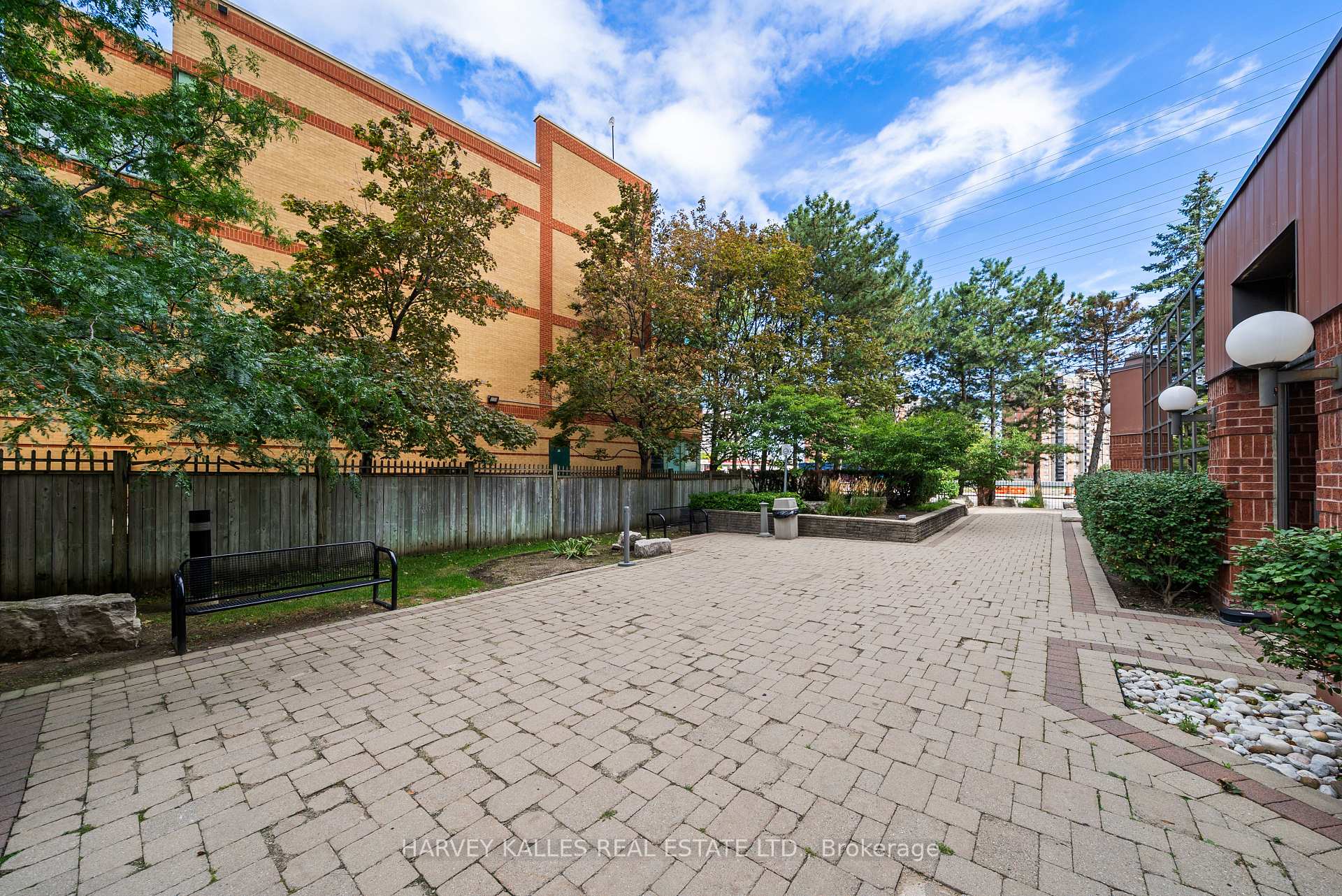 Photo 25 of Unit 505, 25 Fairview Road, Mississauga, Fairview — HOMEH