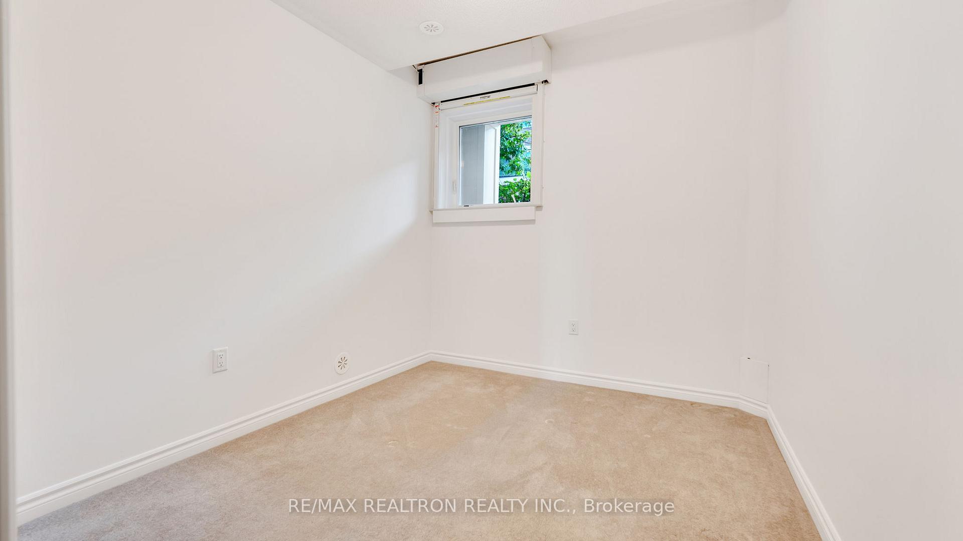 Photo 22 of Unit 4, 470 Beresford Path, Oshawa, Central — HOMEH