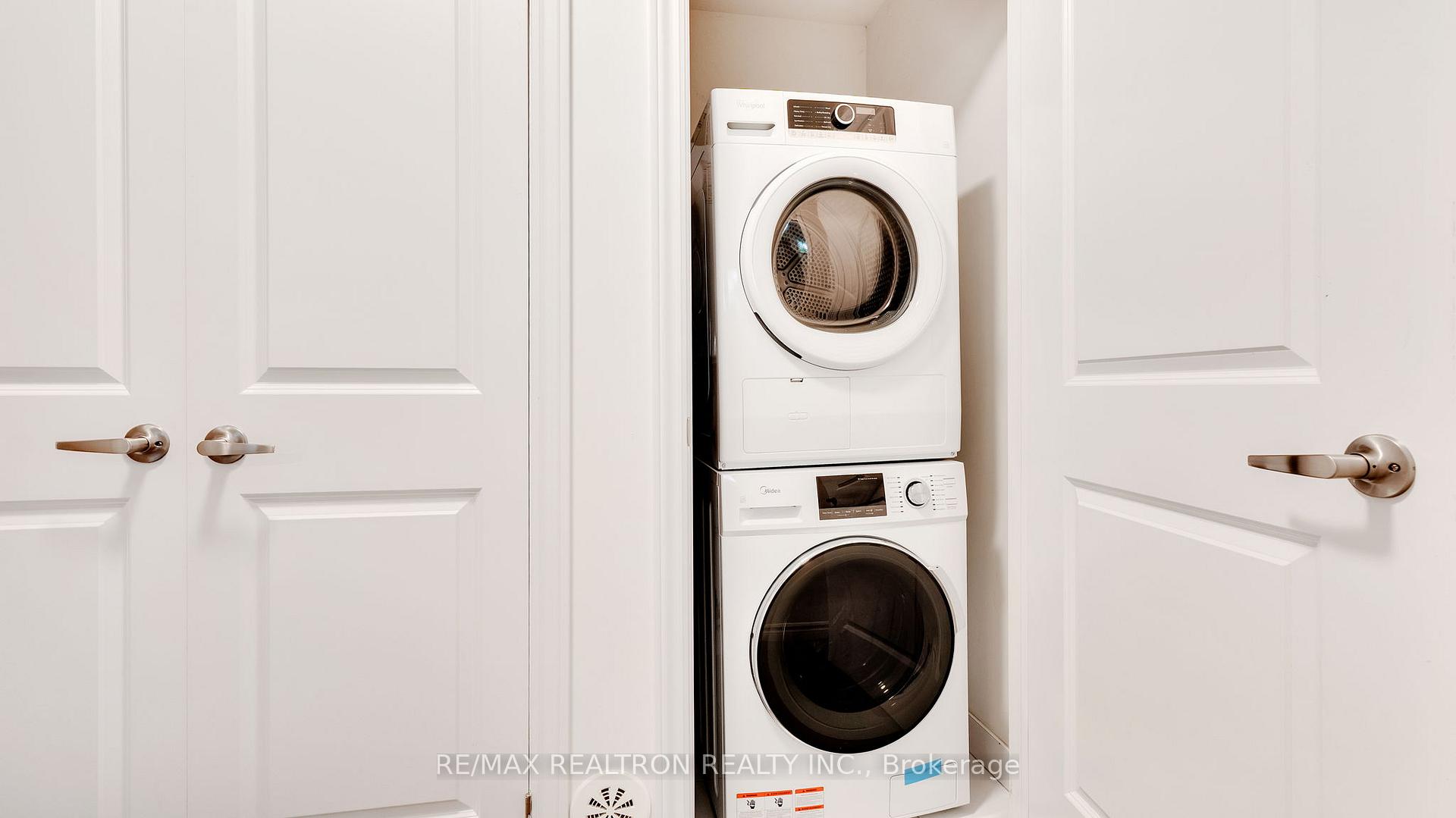 Photo 30 of Unit 4, 470 Beresford Path, Oshawa, Central — HOMEH