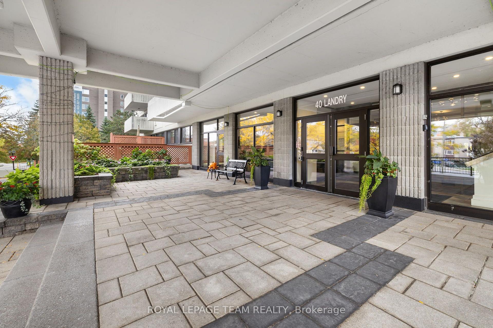 Photo 2 of Unit 1114, 40 Landry Street, Ottawa, Vanier — HOMEH