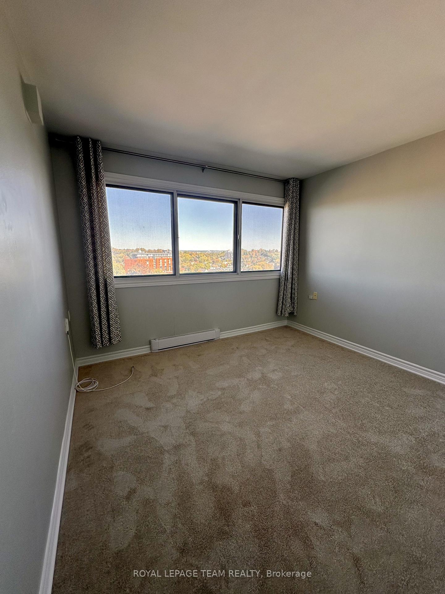 Photo 10 of Unit 1114, 40 Landry Street, Ottawa, Vanier — HOMEH