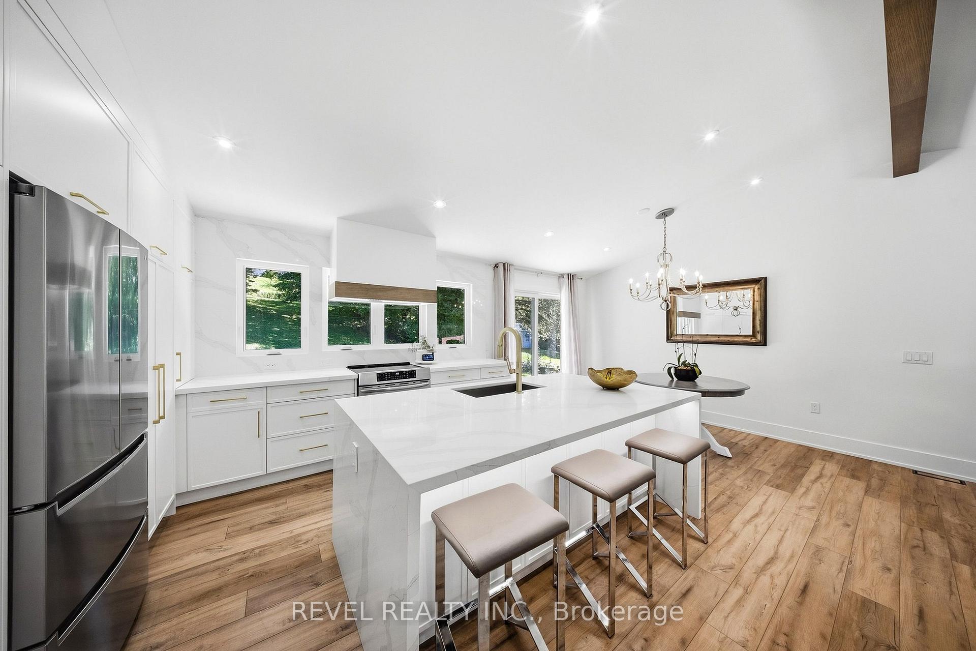 Photo 4 of 222 Albert Street, Caledon, Bolton East — HOMEH