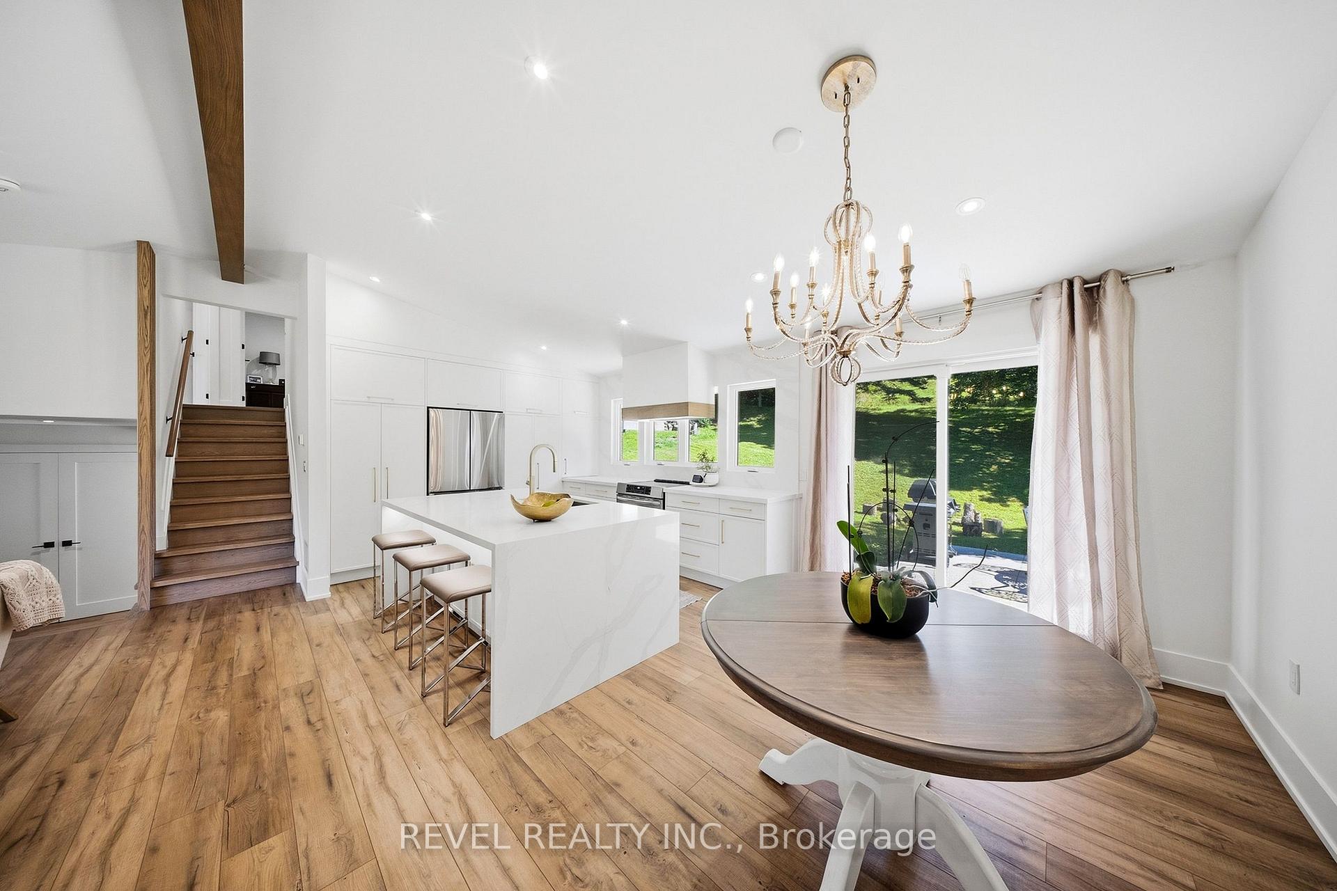Photo 5 of 222 Albert Street, Caledon, Bolton East — HOMEH