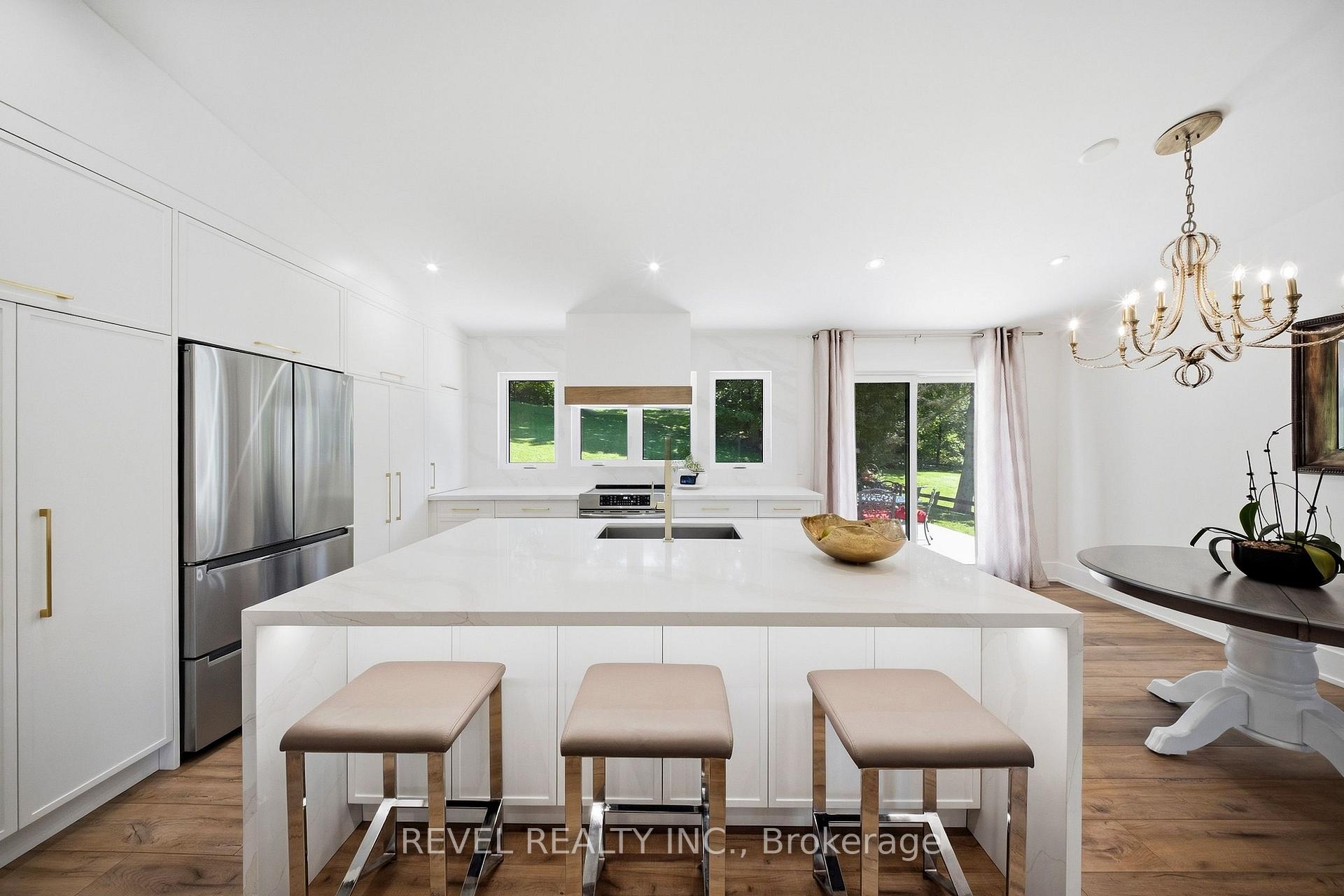 Photo 10 of 222 Albert Street, Caledon, Bolton East — HOMEH