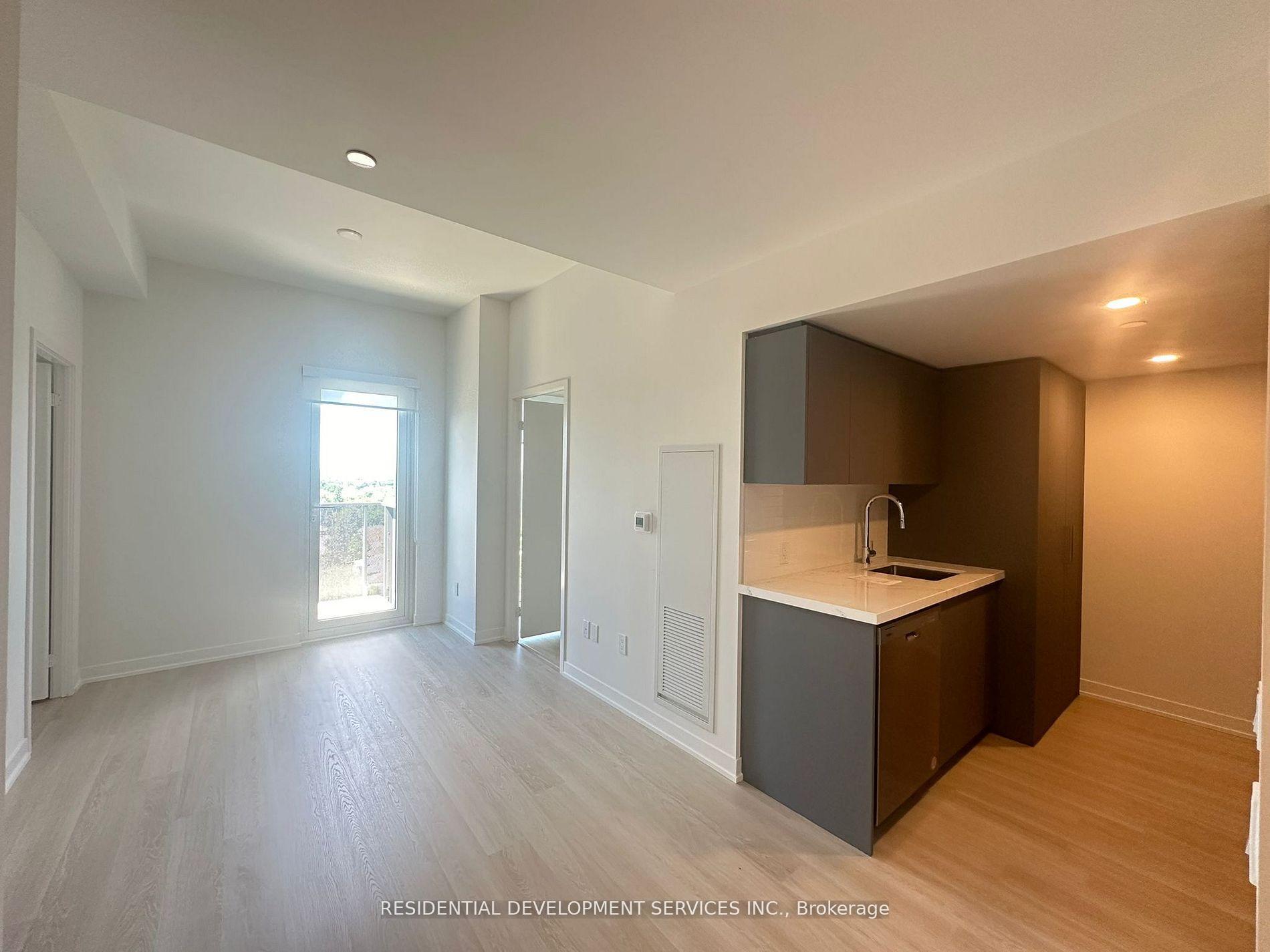Photo 4 of Unit 1207, 500 Wilson Avenue, North York, Clanton Park — HOMEH
