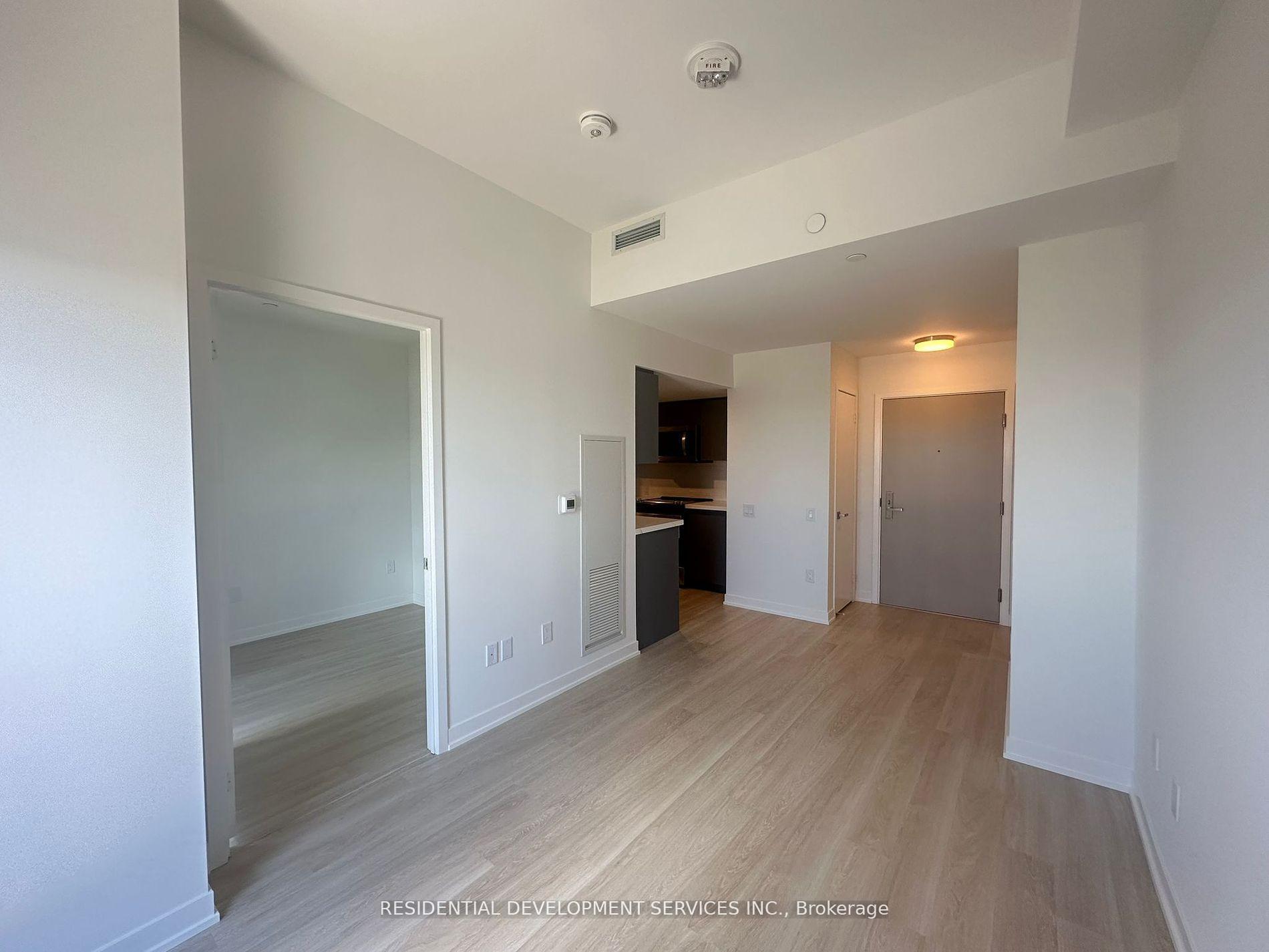 Photo 5 of Unit 1207, 500 Wilson Avenue, North York, Clanton Park — HOMEH