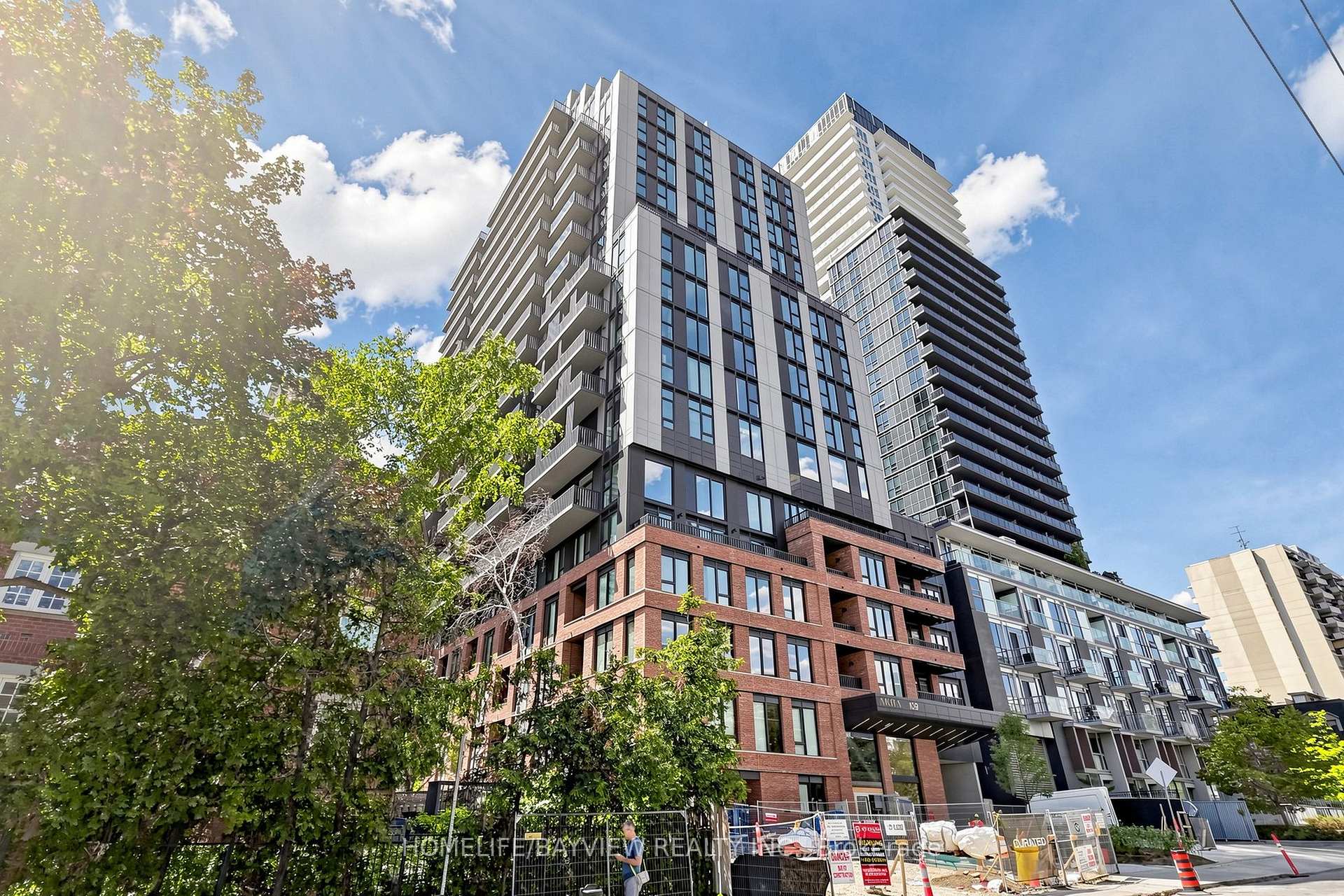 Photo of Unit 1706, 109 Erskine Avenue