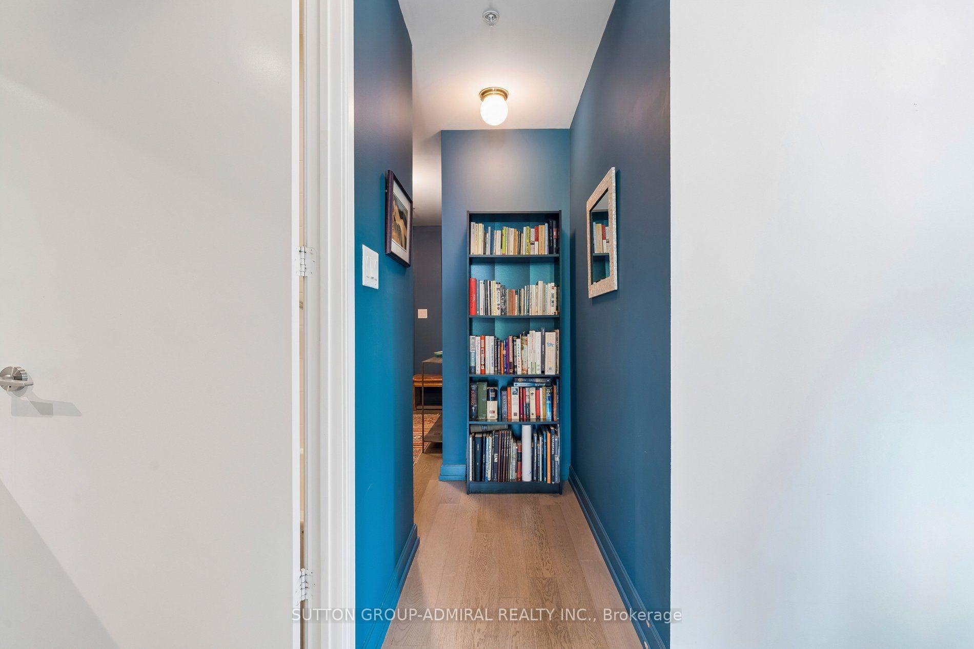Photo 3 of Unit 408, 377 Madison Avenue, Toronto, Casa Loma — HOMEH