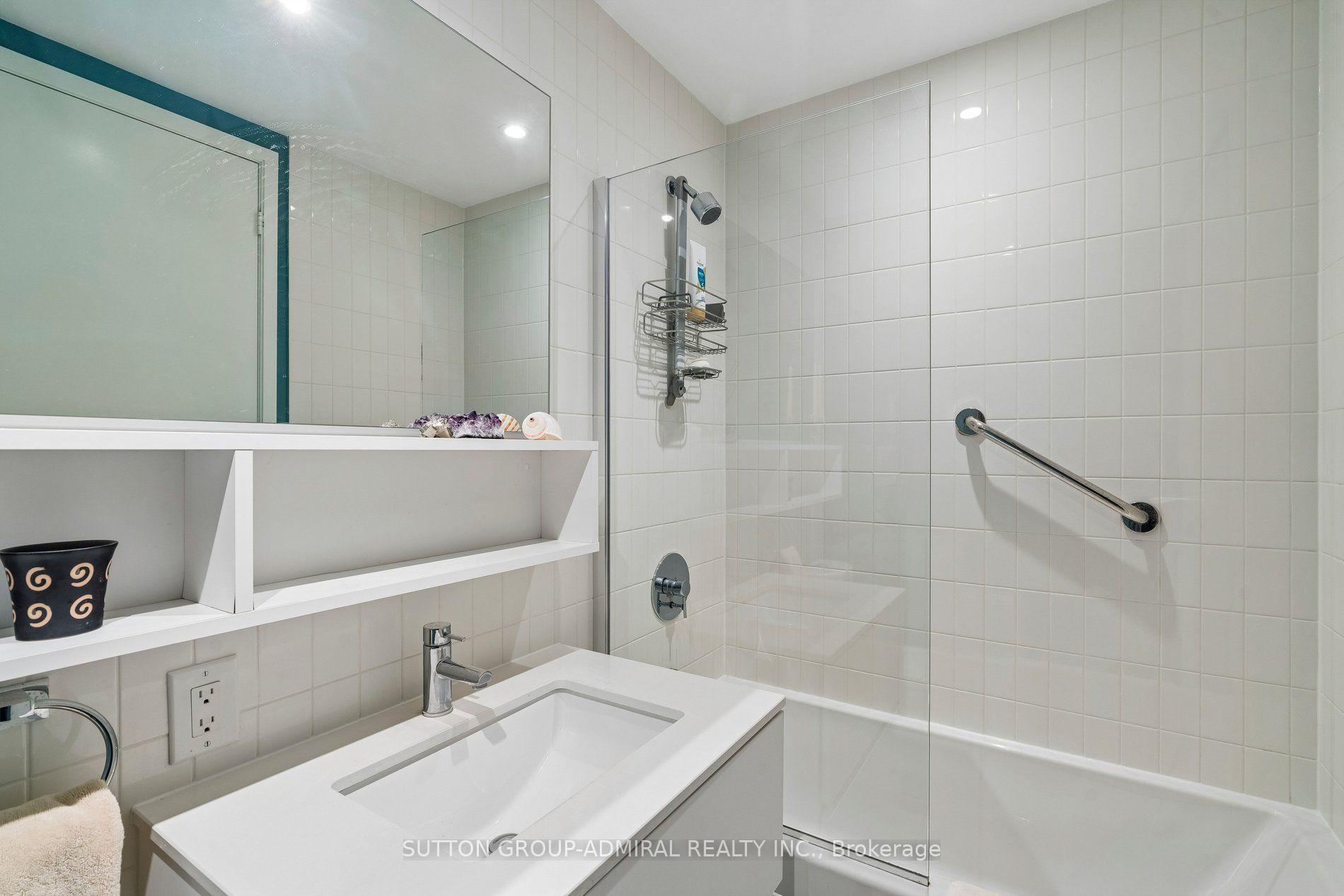 Photo 15 of Unit 408, 377 Madison Avenue, Toronto, Casa Loma — HOMEH