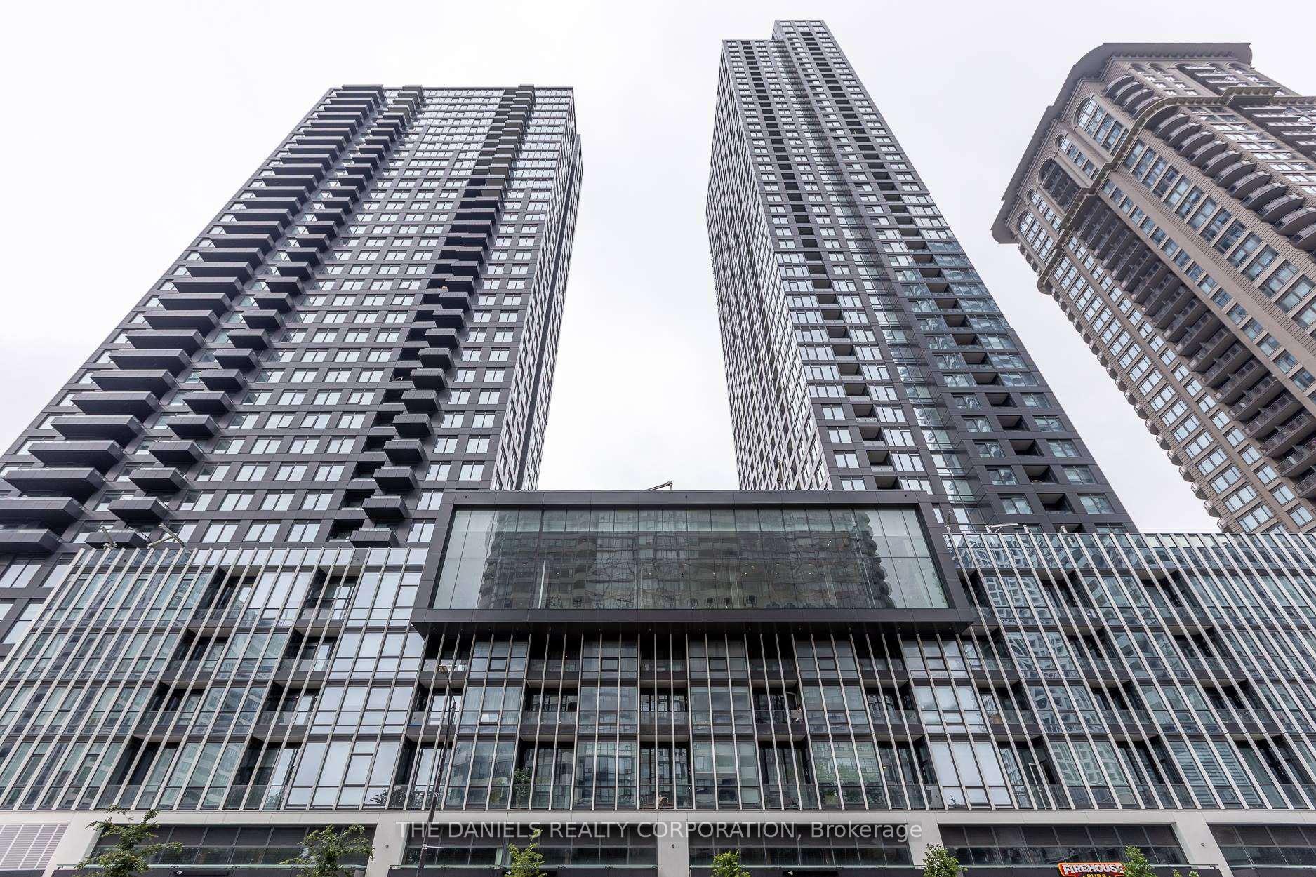 Photo 3 of Unit 4802, 395 Square One Drive, Mississauga, City Centre — HOMEH