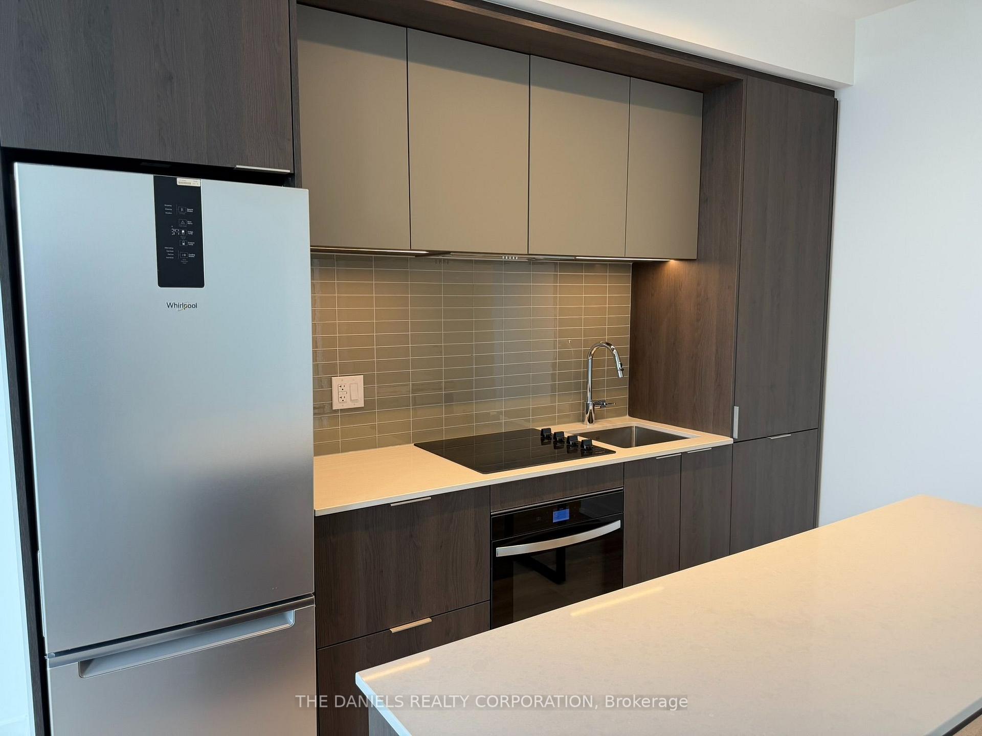 Photo 6 of Unit 4802, 395 Square One Drive, Mississauga, City Centre — HOMEH