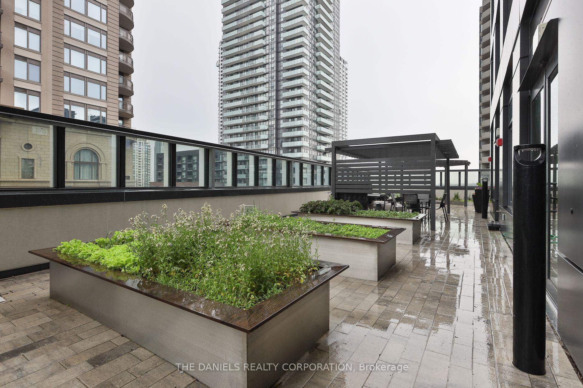 Photo 21 of Unit 4802, 395 Square One Drive, Mississauga, City Centre — HOMEH