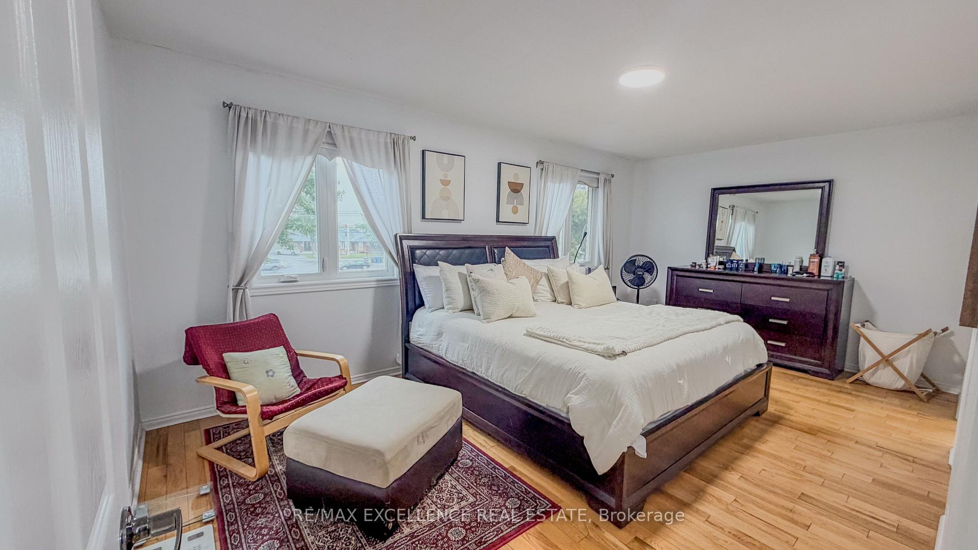 Photo 19 of 303 Hickory Circle, Oakville, Wedgewood Creek — HOMEH