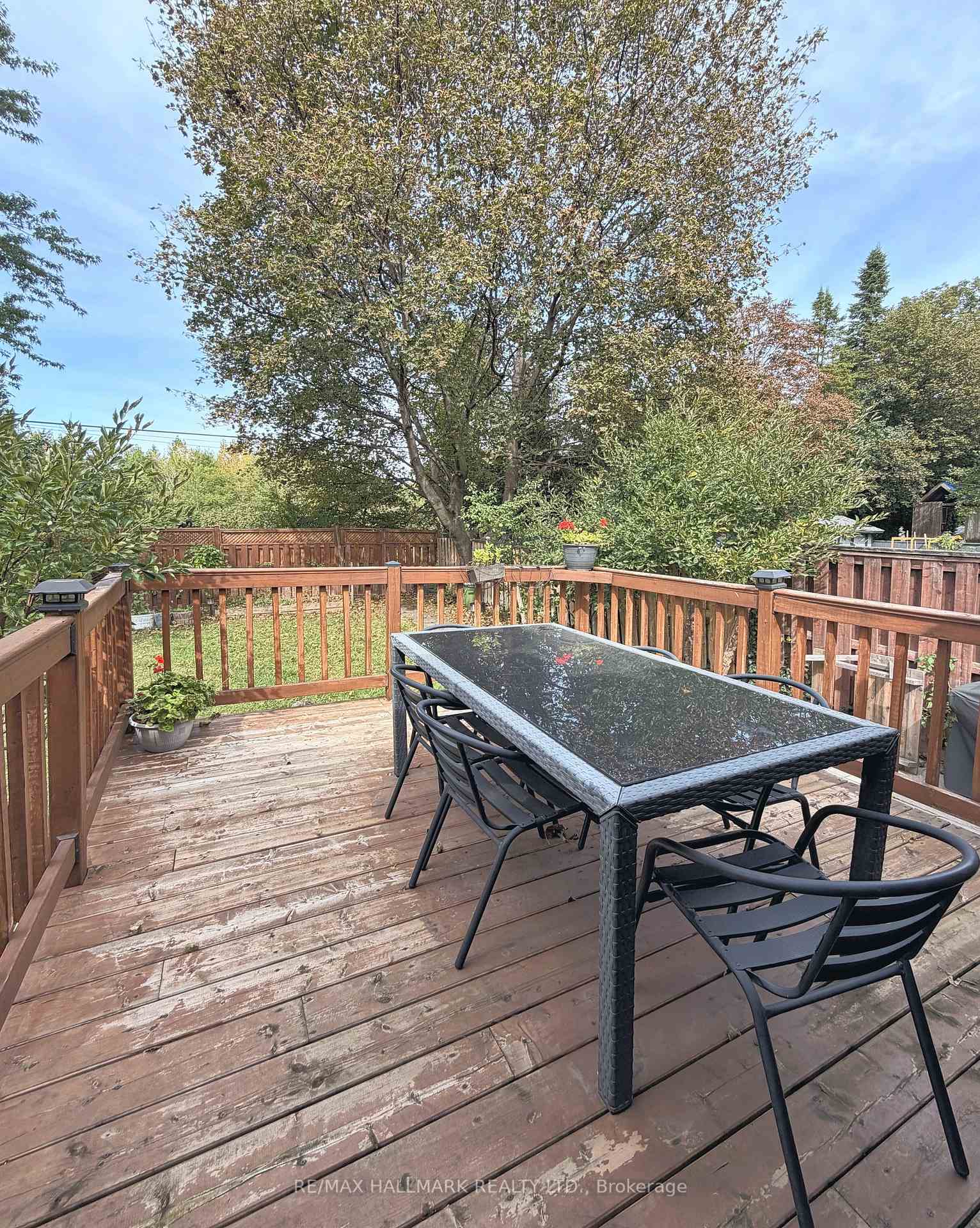 Photo 28 of 24 Sabine Road, Etobicoke, Eringate-Centennial-West Deane — HOMEH