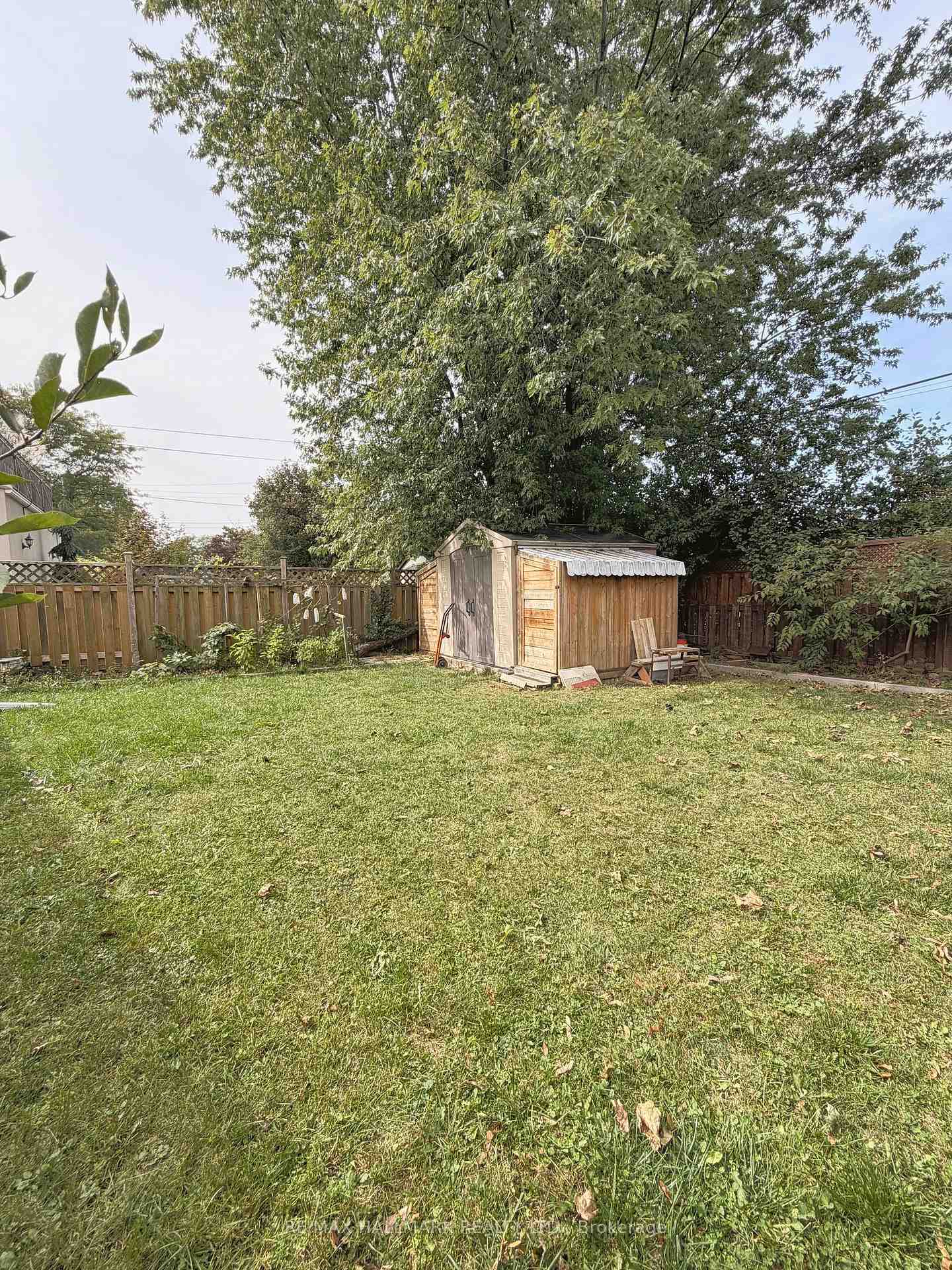 Photo 29 of 24 Sabine Road, Etobicoke, Eringate-Centennial-West Deane — HOMEH