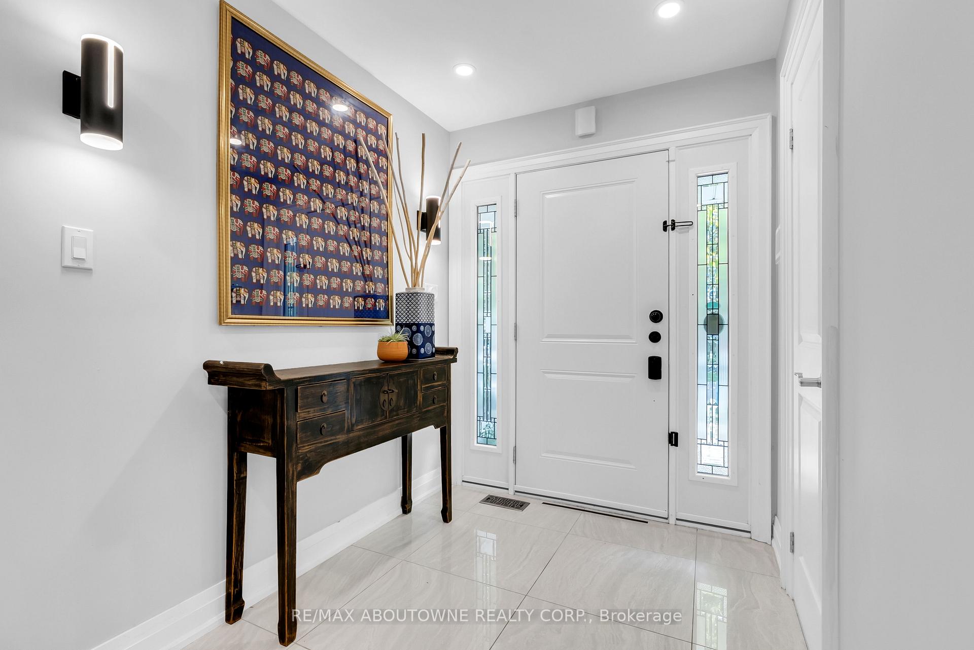 Photo 6 of 428 Brookmill Road, Oakville, Ford — HOMEH