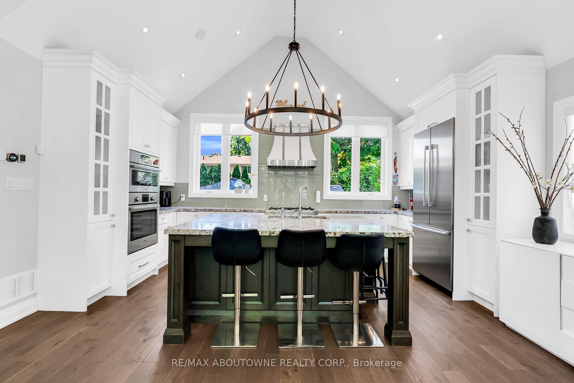 Photo 16 of 428 Brookmill Road, Oakville, Ford — HOMEH