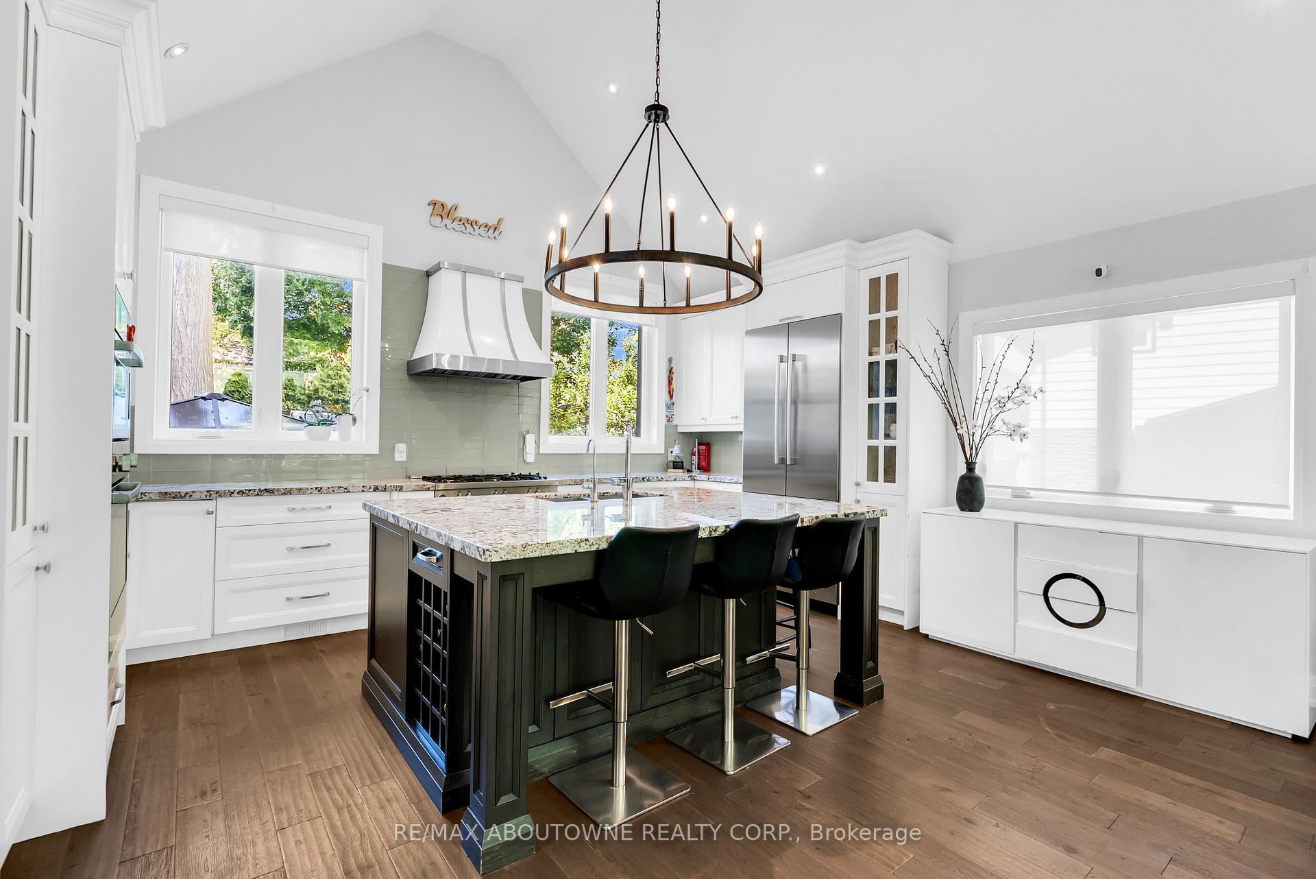 Photo 17 of 428 Brookmill Road, Oakville, Ford — HOMEH