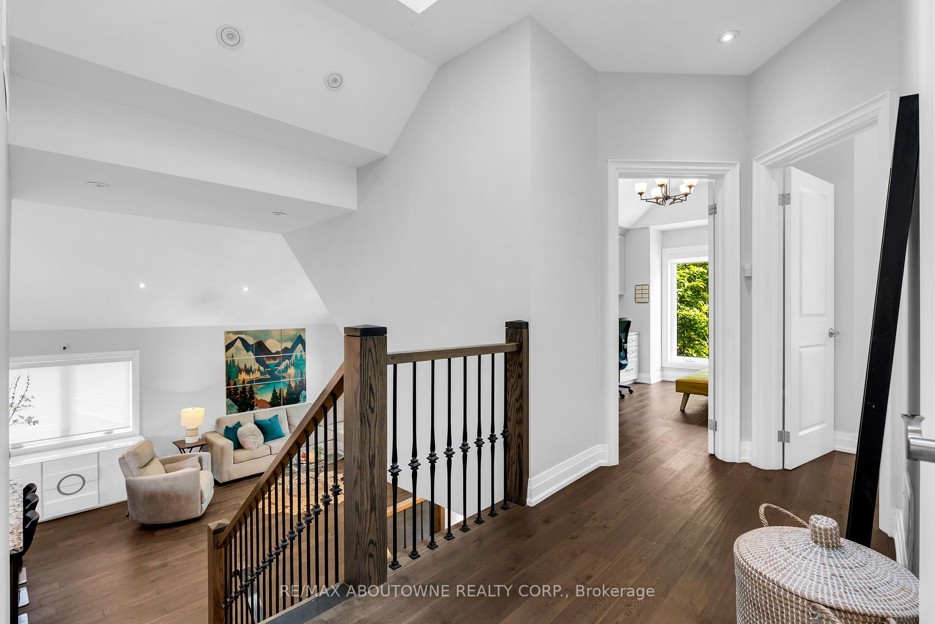 Photo 22 of 428 Brookmill Road, Oakville, Ford — HOMEH
