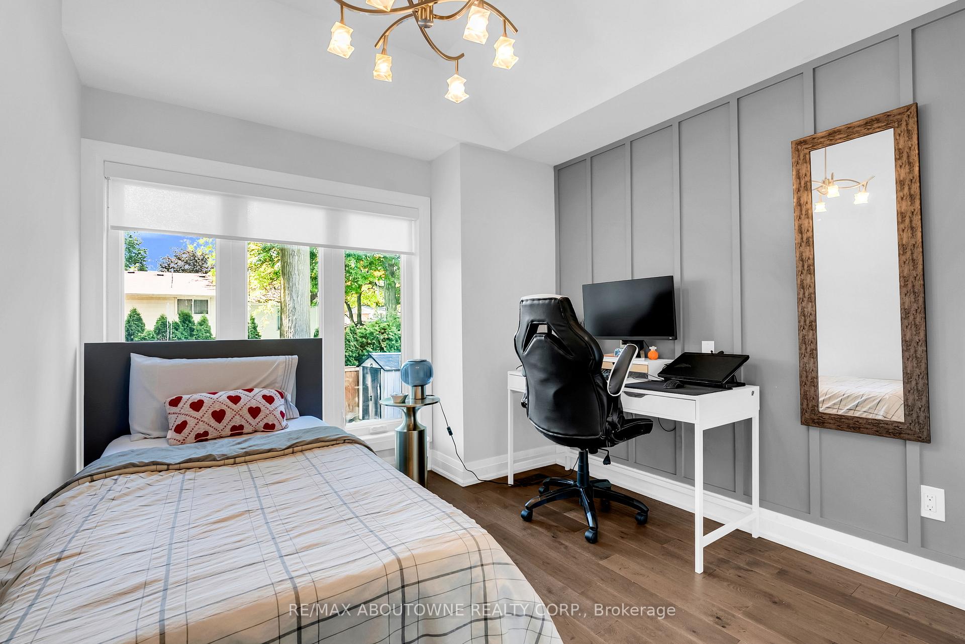 Photo 28 of 428 Brookmill Road, Oakville, Ford — HOMEH